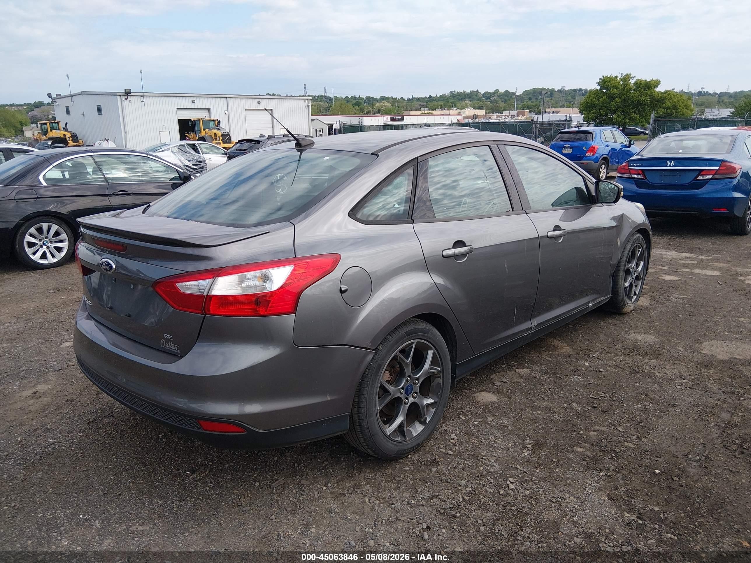 2014 Ford Focus Se Gray vin: 1FADP3F29EL240263