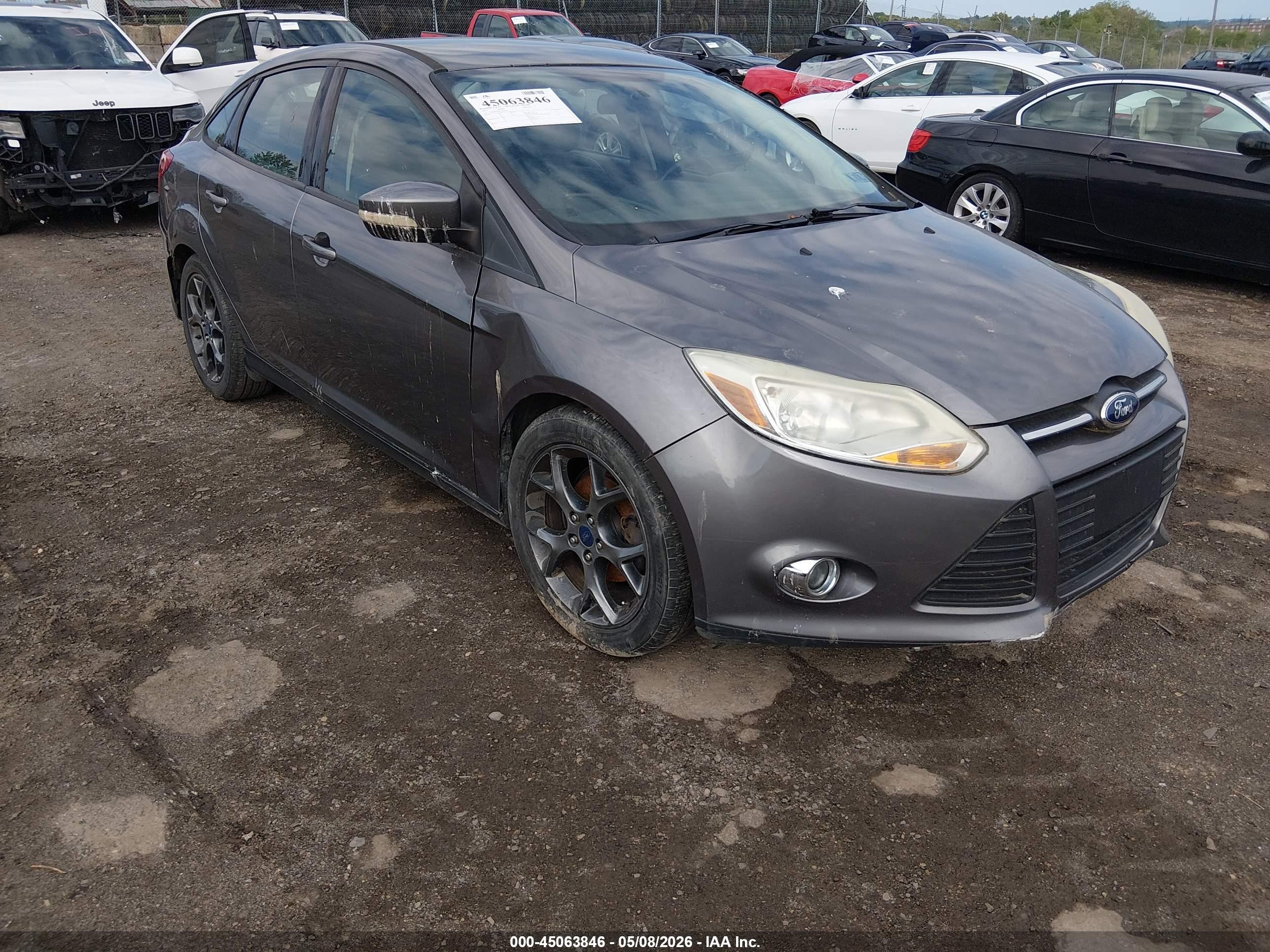 2014 Ford Focus Se Gray vin: 1FADP3F29EL240263
