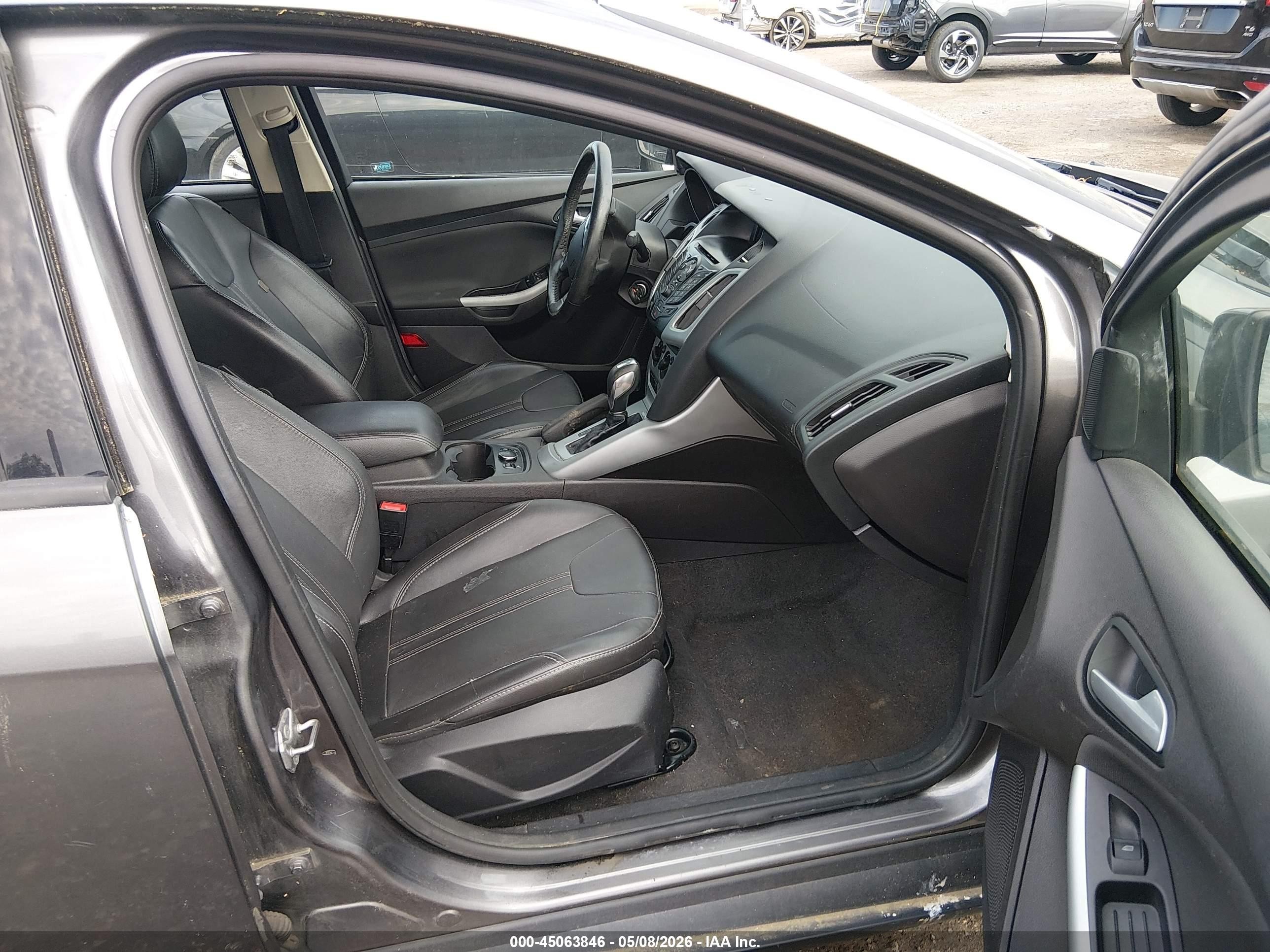 2014 Ford Focus Se Gray vin: 1FADP3F29EL240263