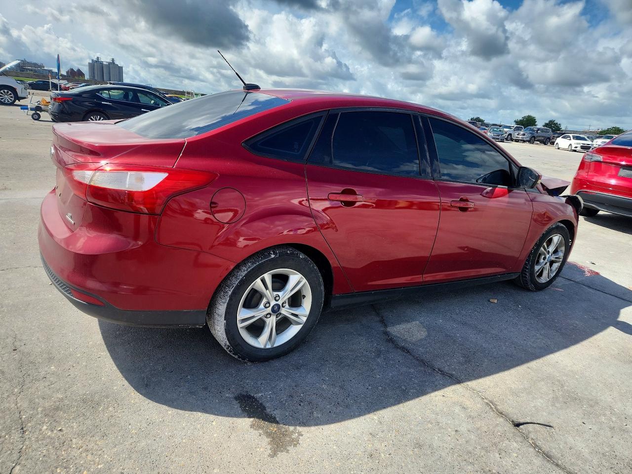 2014 Ford Focus Se Red vin: 1FADP3F29EL248654
