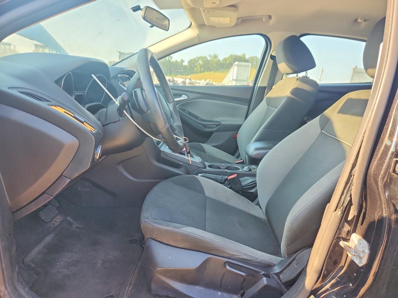 2014 Ford Focus Se Black vin: 1FADP3F29EL295117