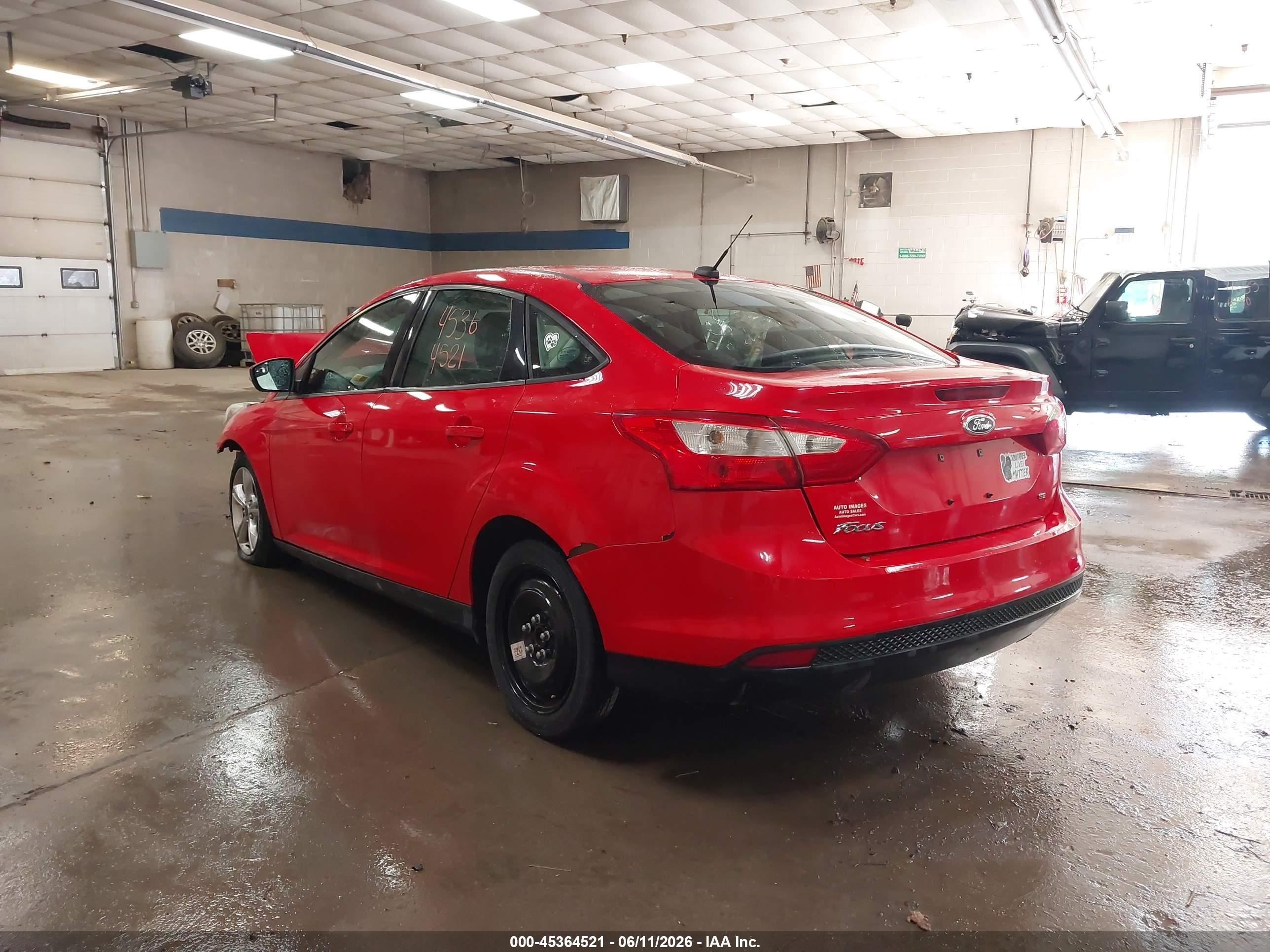 2014 Ford Focus Se Red vin: 1FADP3F29EL327466