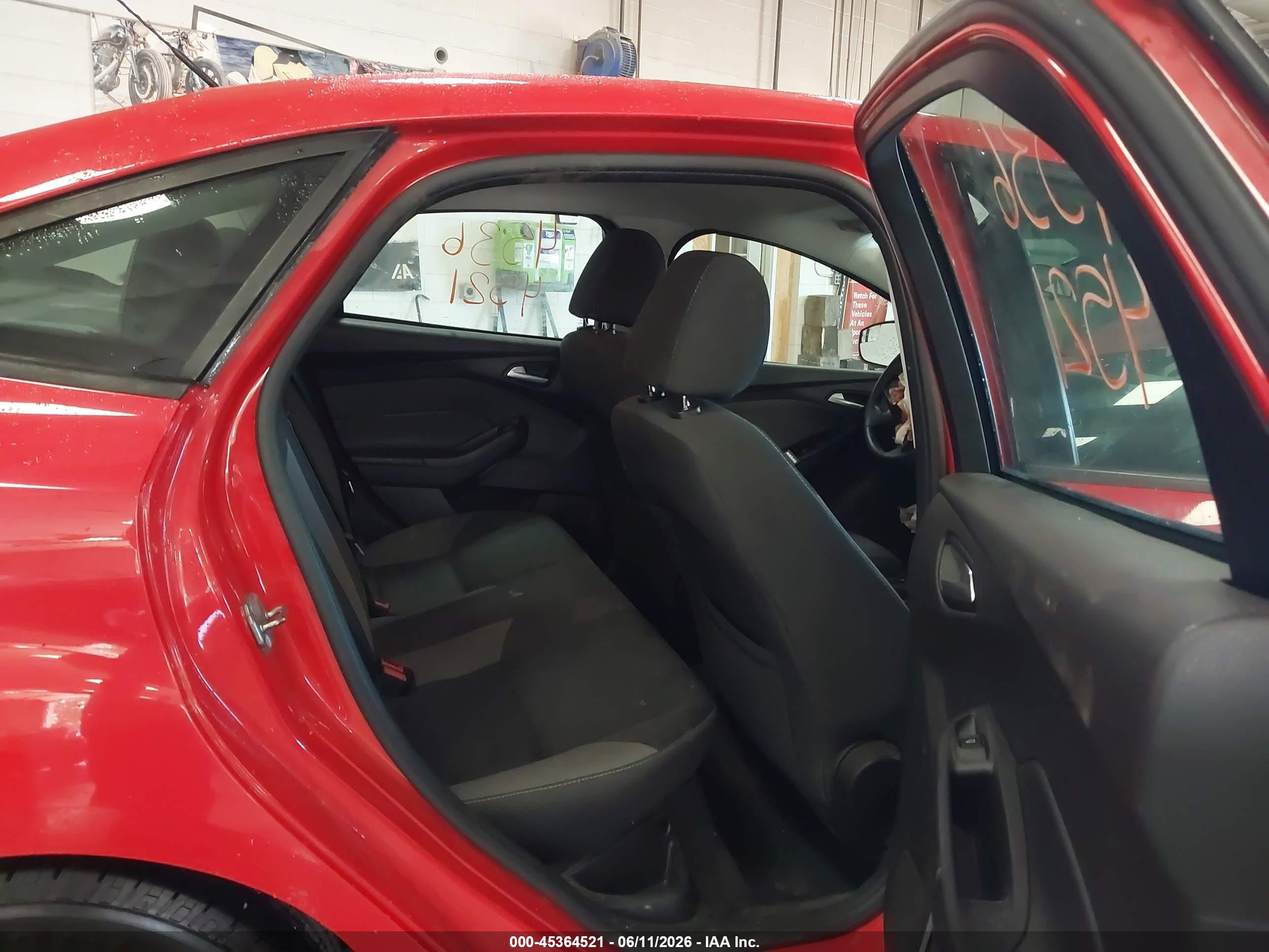 2014 Ford Focus Se Red vin: 1FADP3F29EL327466