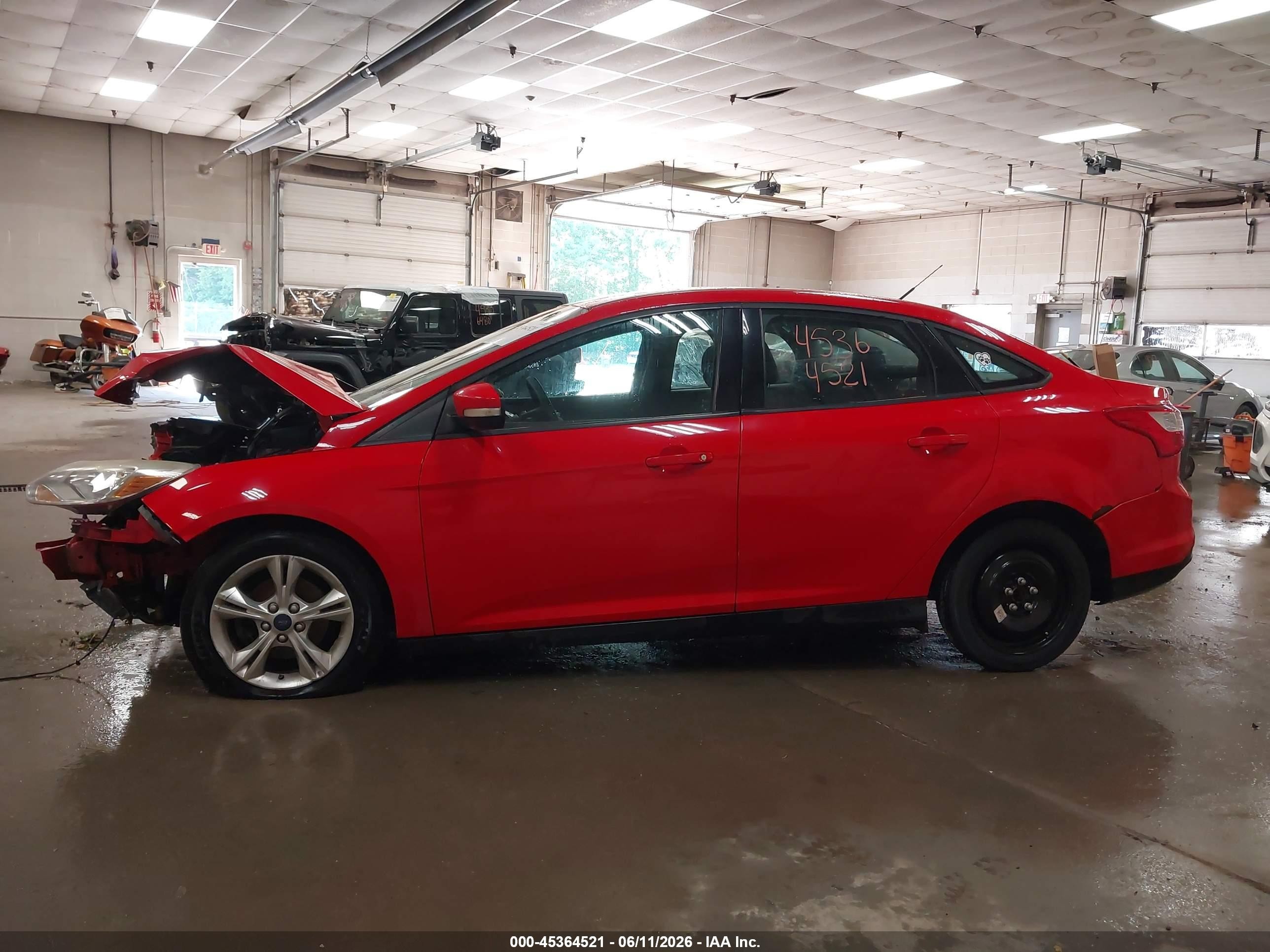 2014 Ford Focus Se Red vin: 1FADP3F29EL327466