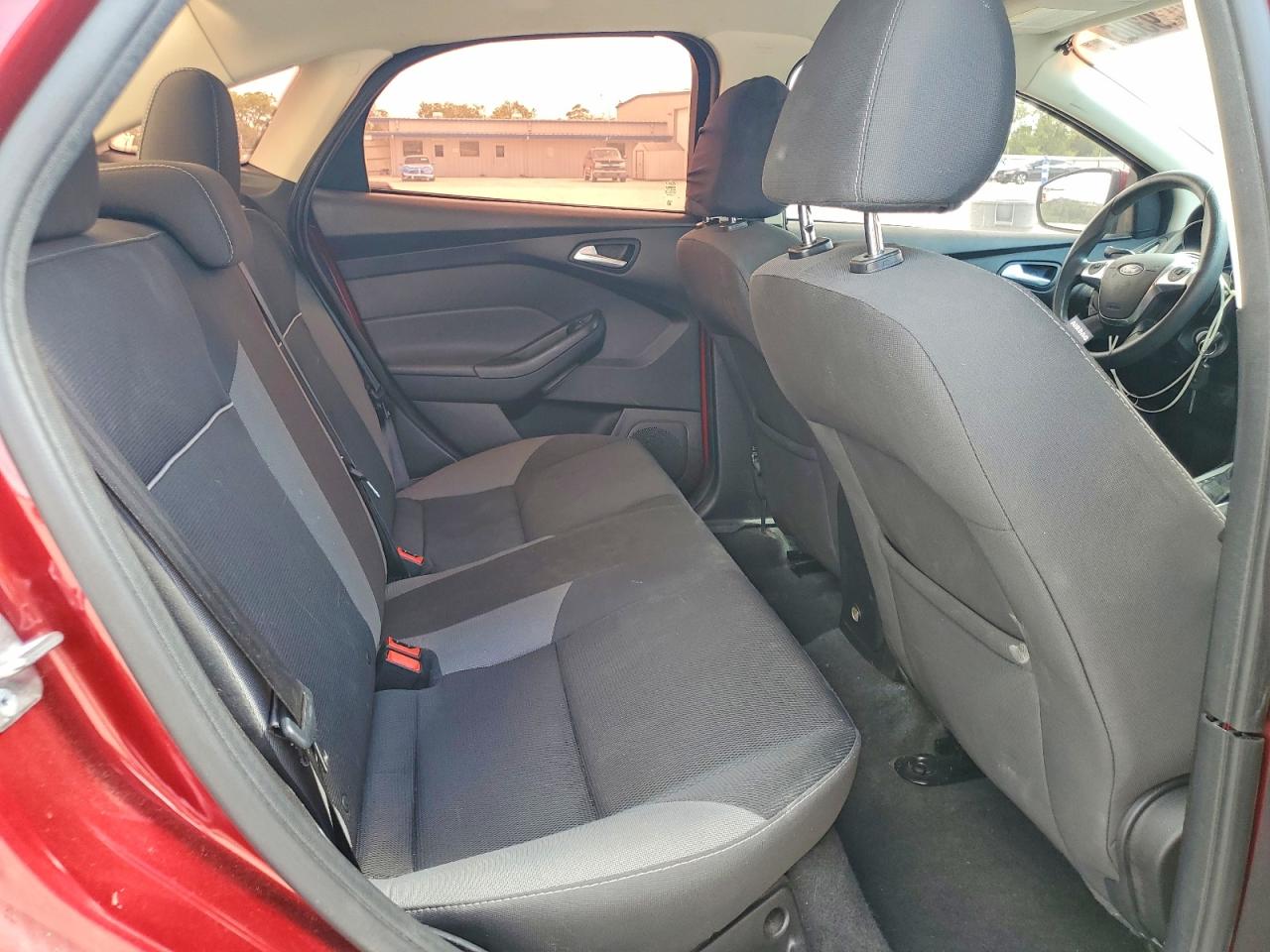 2014 Ford Focus Se Red vin: 1FADP3F29EL348740