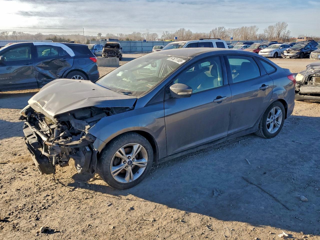 2014 Ford Focus Se Gray vin: 1FADP3F29EL373332