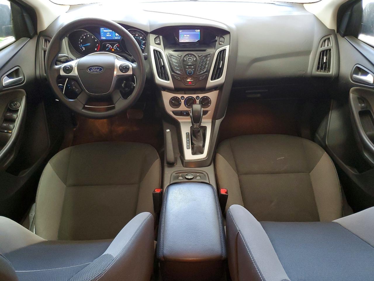 2014 Ford Focus Se Черный vin: 1FADP3F29EL374089