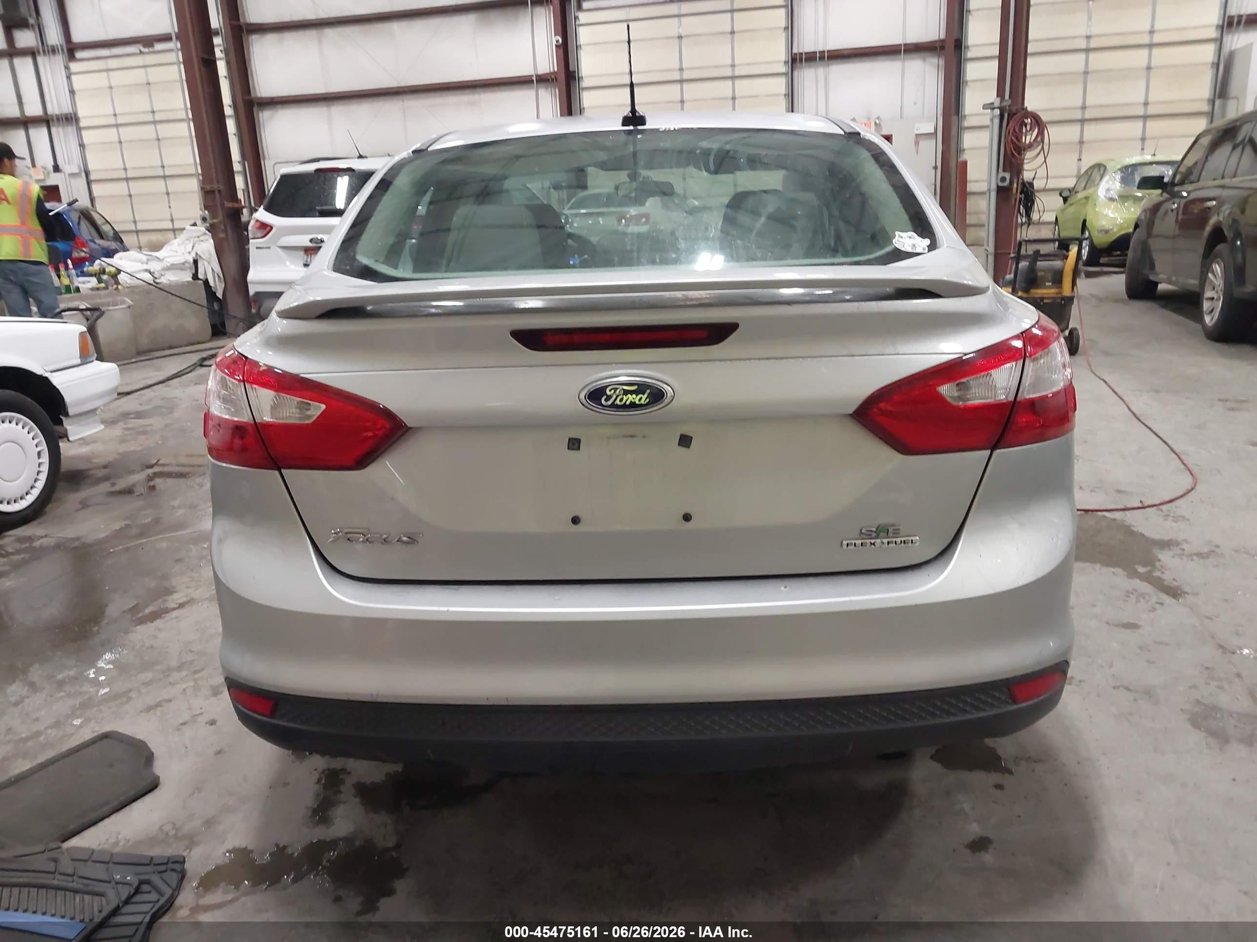 2014 Ford Focus Se Silver vin: 1FADP3F29EL376537