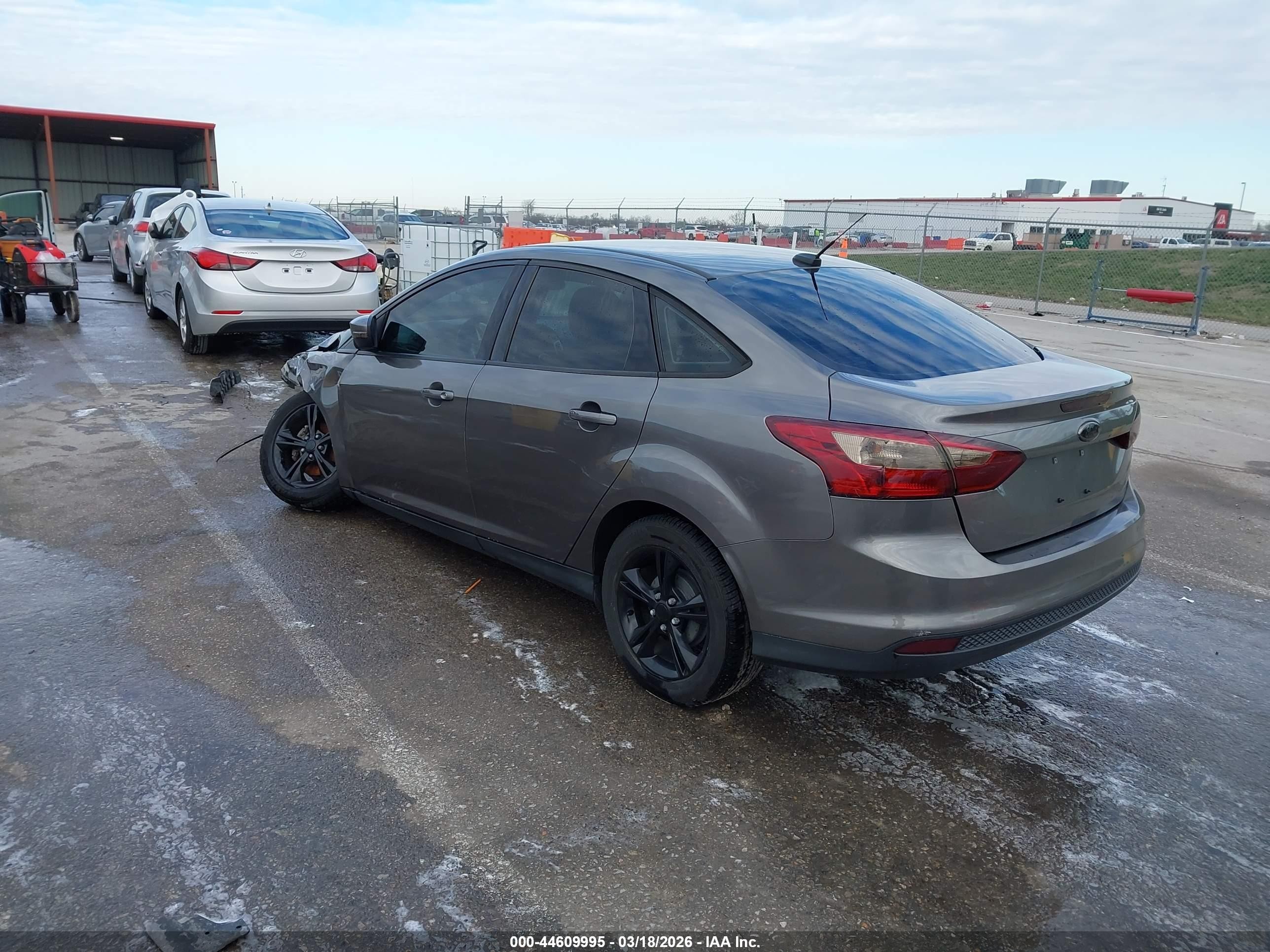 2014 Ford Focus Se Gray vin: 1FADP3F29EL377820