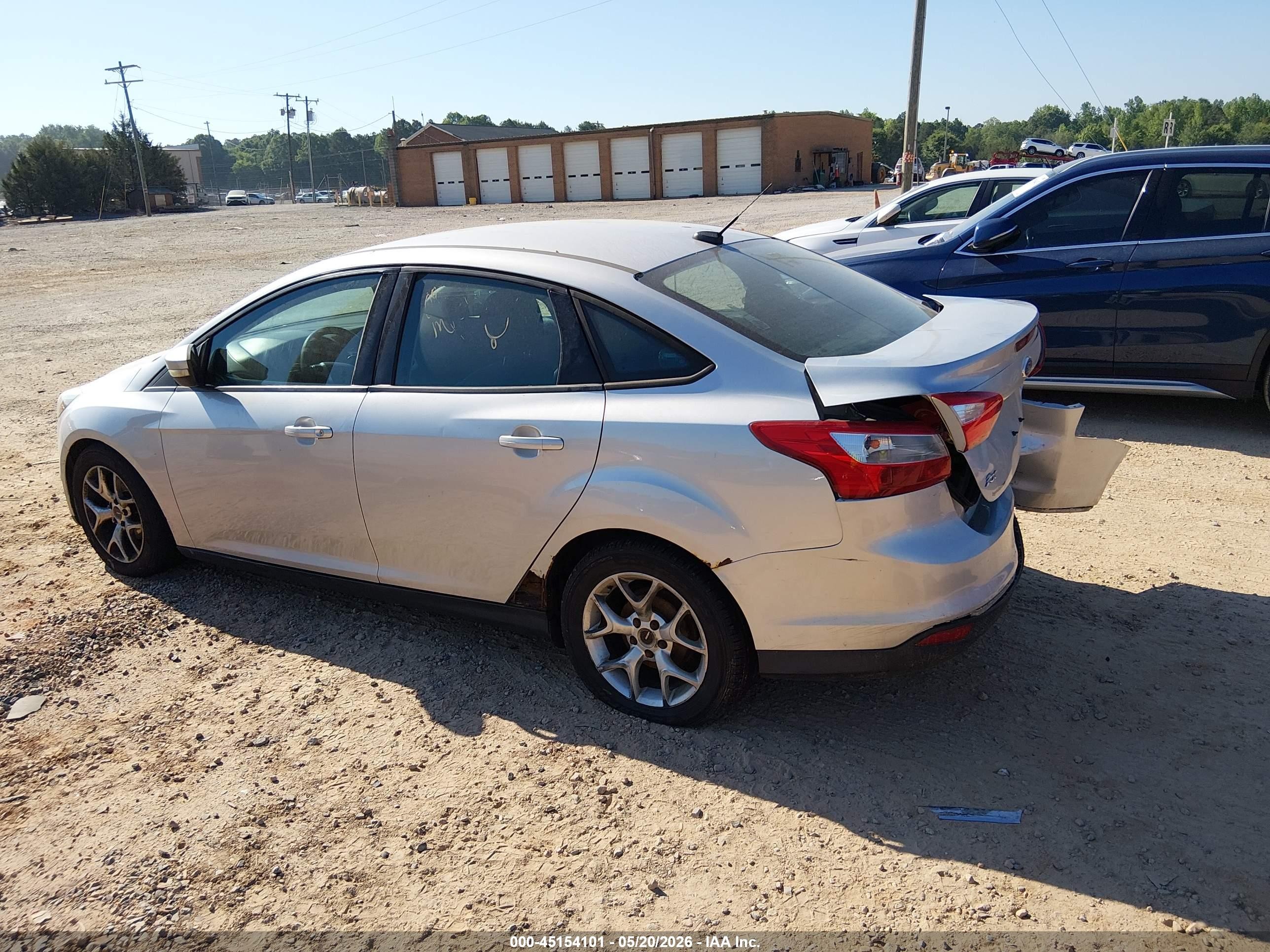2014 Ford Focus Se Серебряный vin: 1FADP3F29EL394200