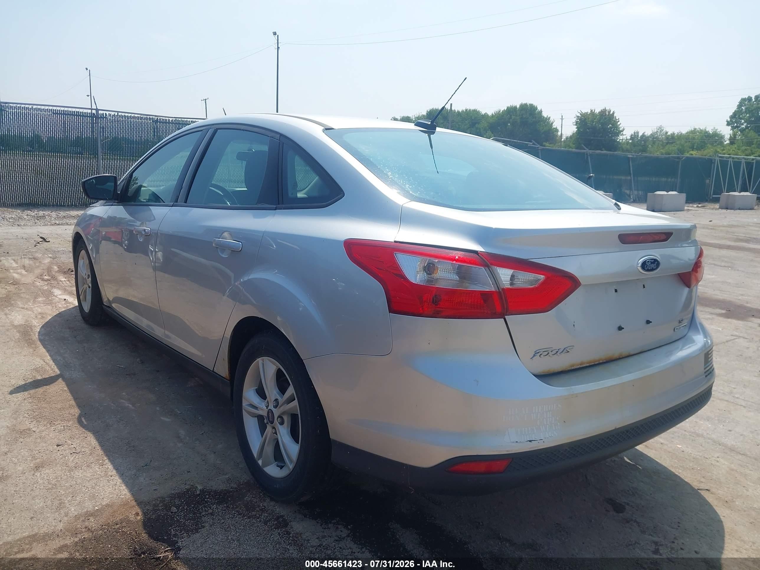 2014 Ford Focus Se Silver vin: 1FADP3F29EL404689
