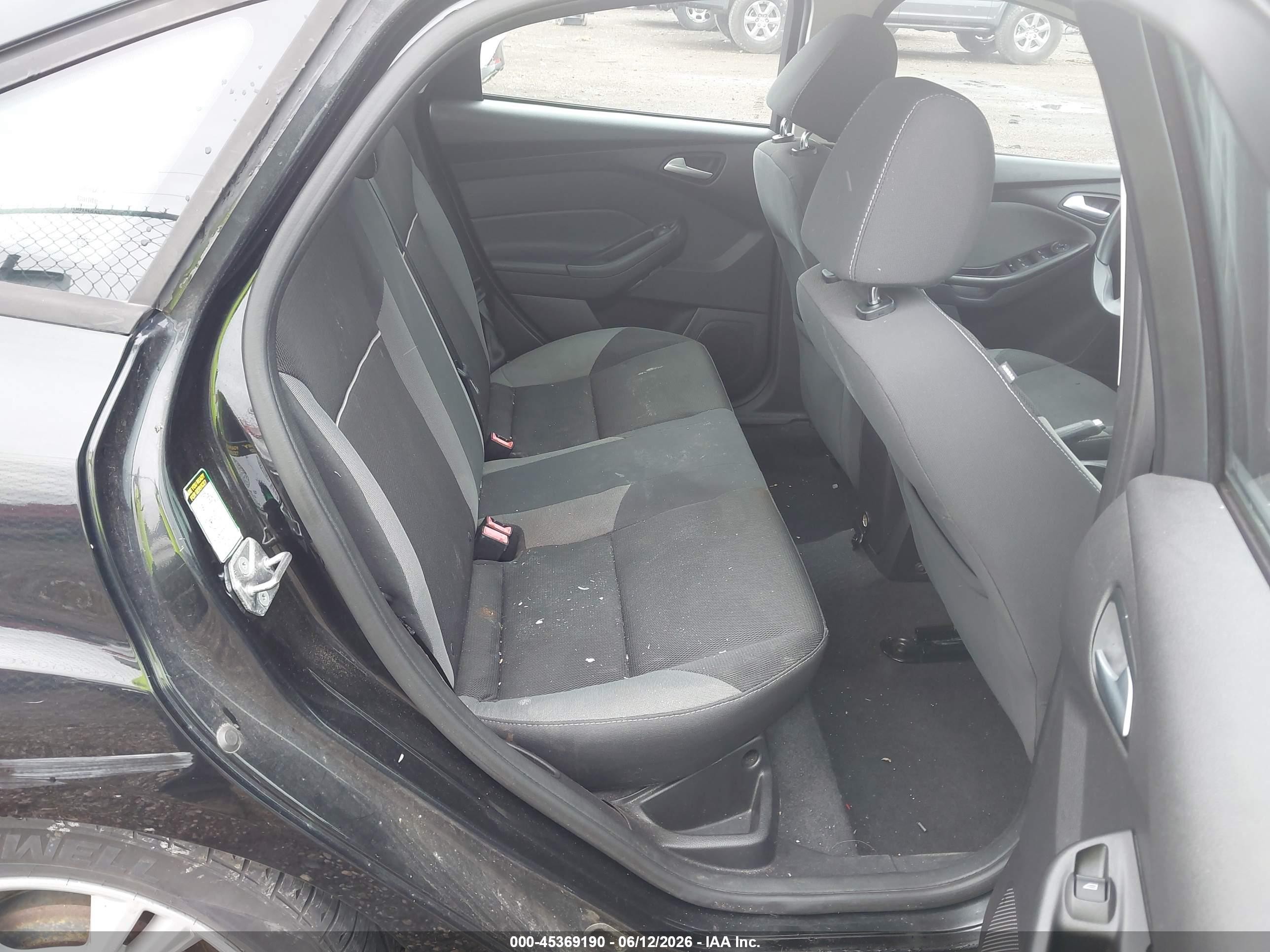 2014 Ford Focus Se Black vin: 1FADP3F29EL414137