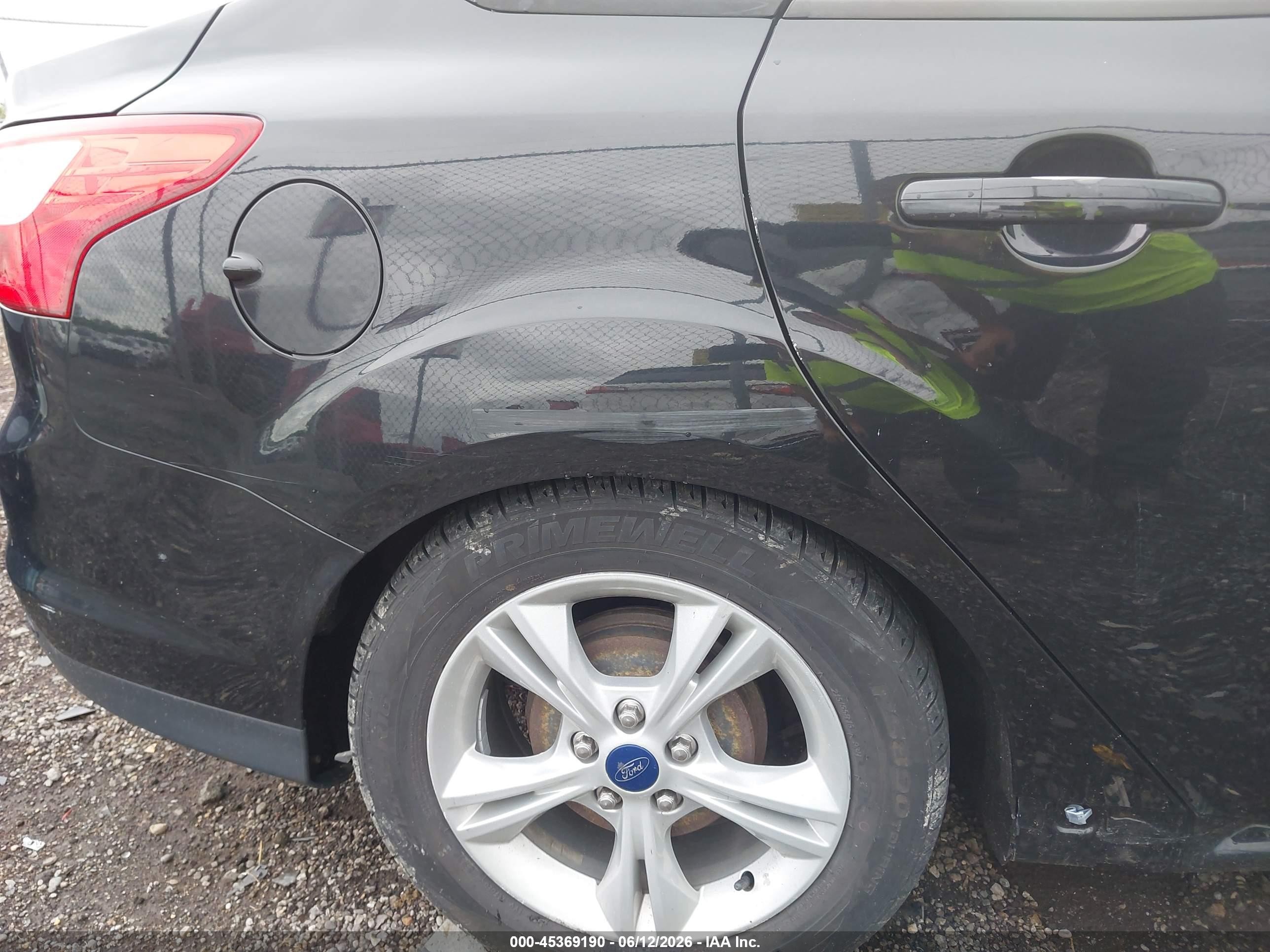 2014 Ford Focus Se Black vin: 1FADP3F29EL414137