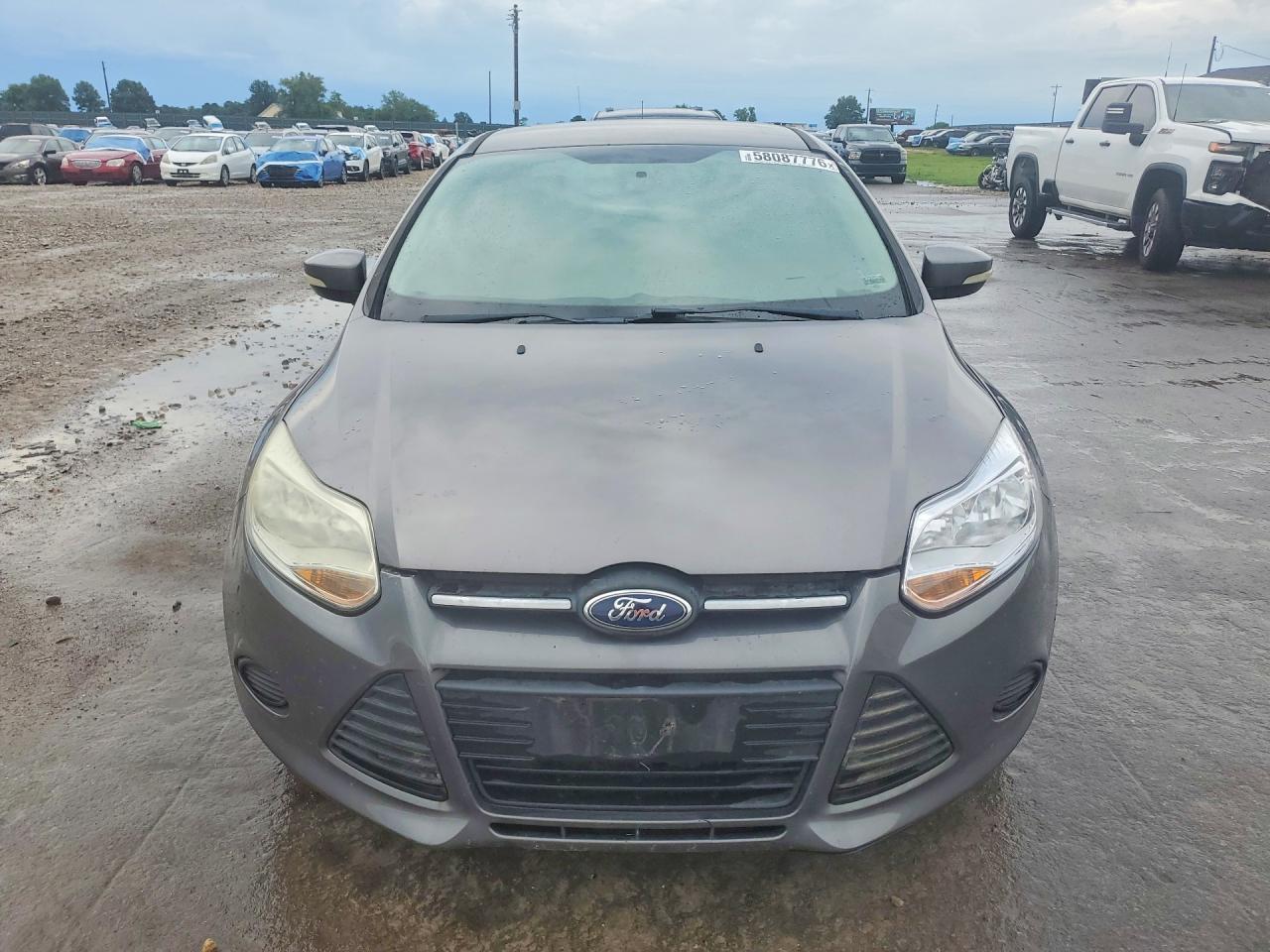 2014 Ford Focus Серый vin: 1FADP3F29EL415661