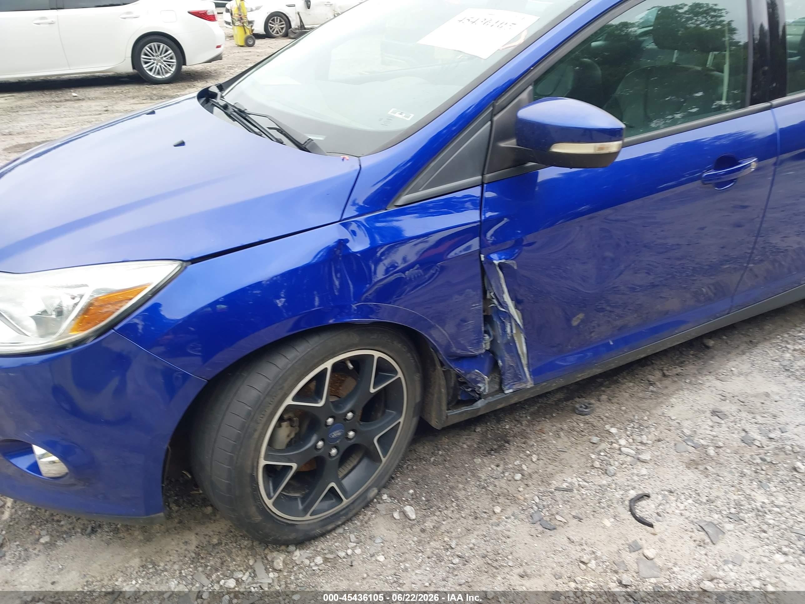 2014 Ford Focus Se Blue vin: 1FADP3F29EL417099