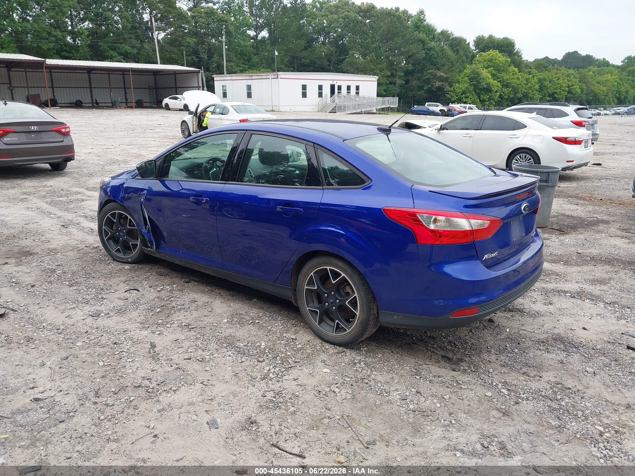 2014 Ford Focus Se Blue vin: 1FADP3F29EL417099
