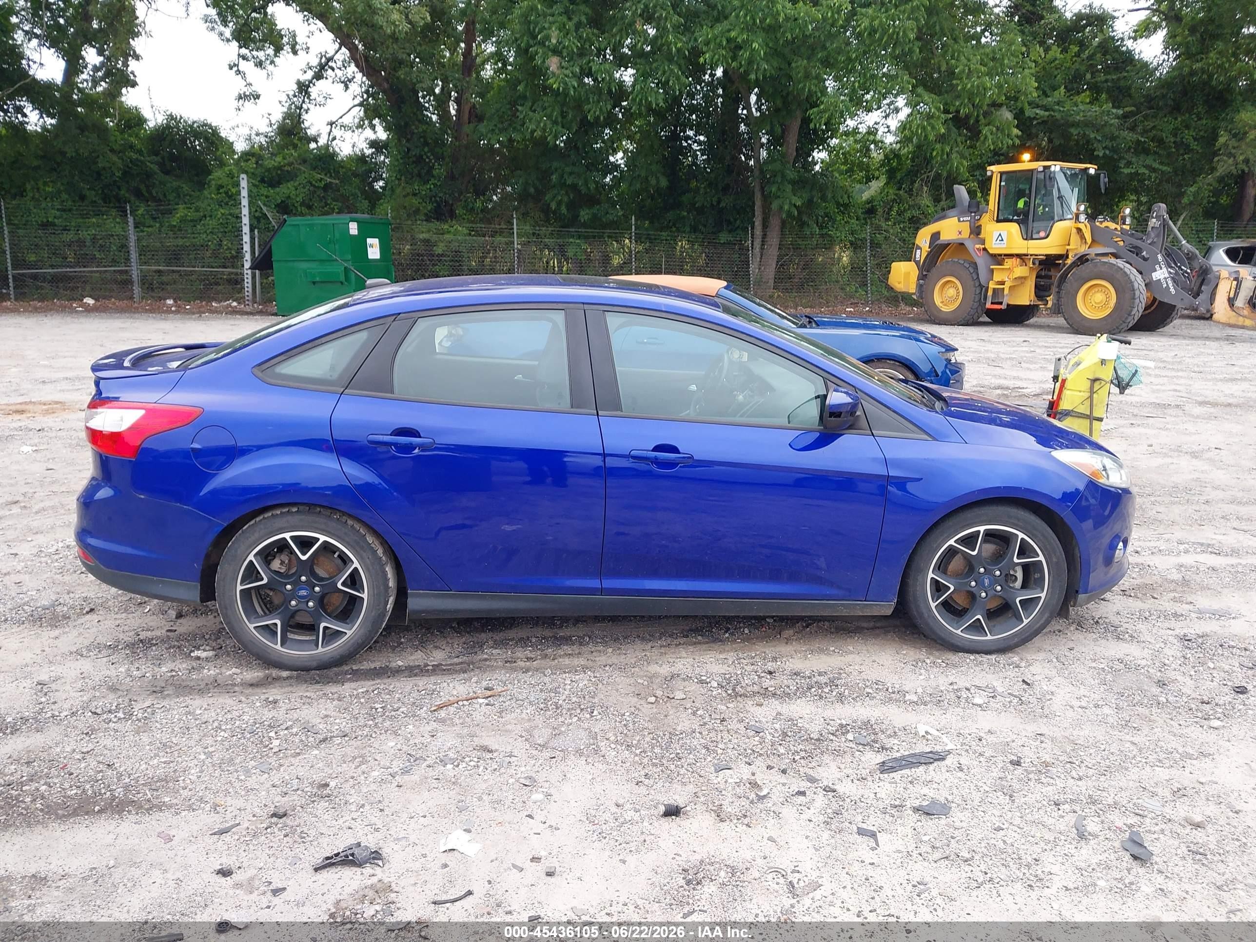 2014 Ford Focus Se Blue vin: 1FADP3F29EL417099