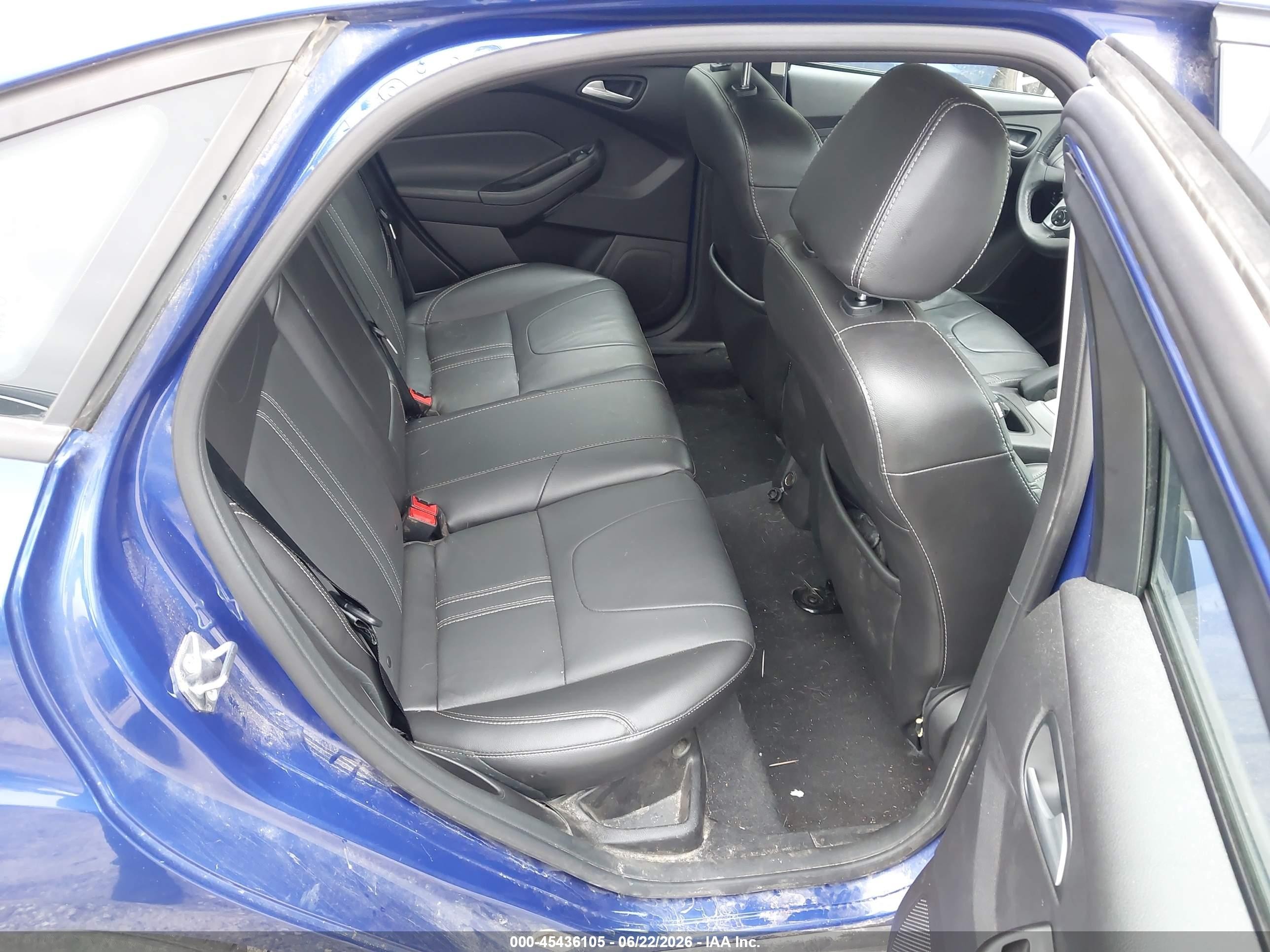 2014 Ford Focus Se Blue vin: 1FADP3F29EL417099