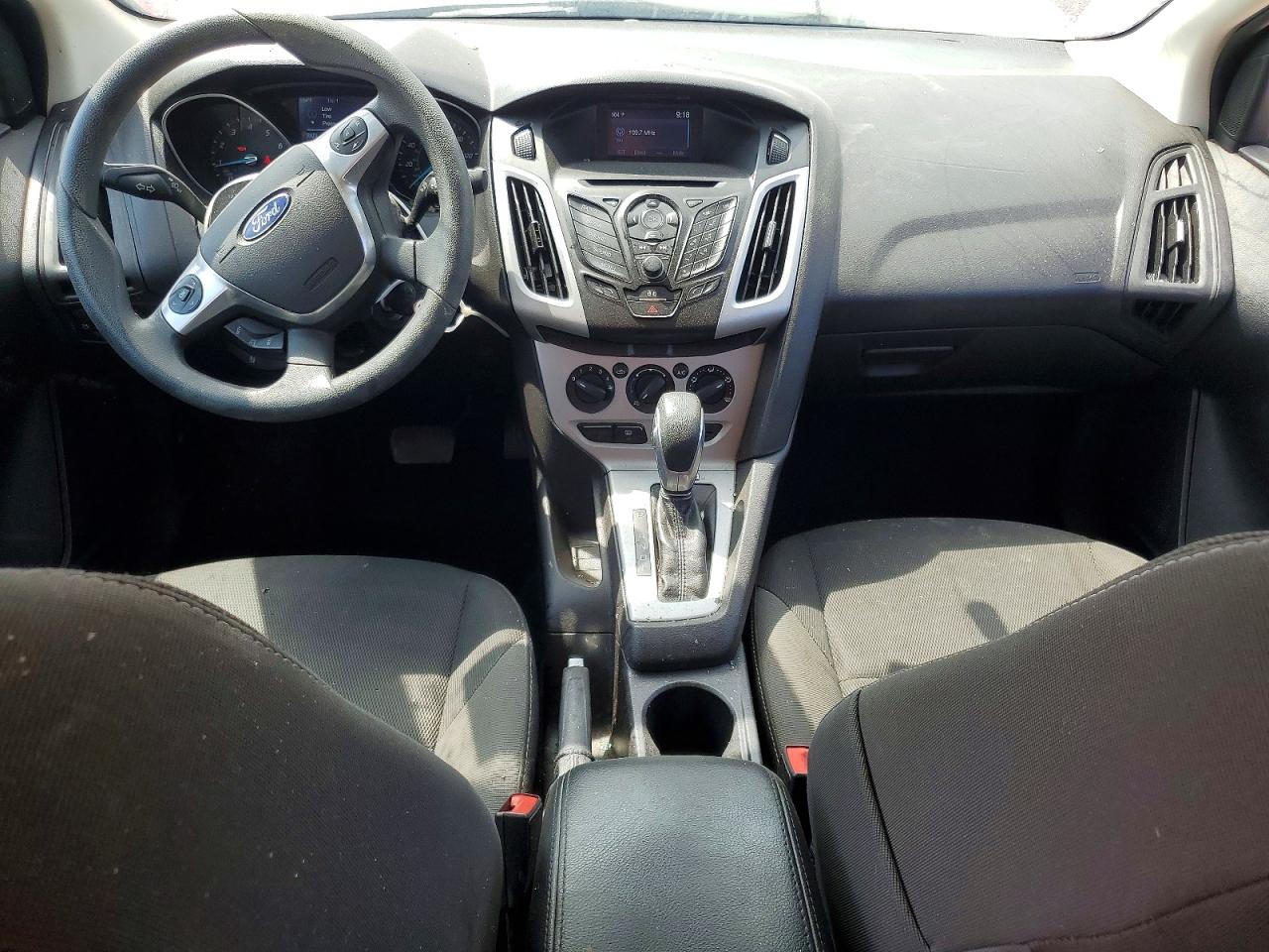 2014 Ford Focus Se Maroon vin: 1FADP3F29EL426238