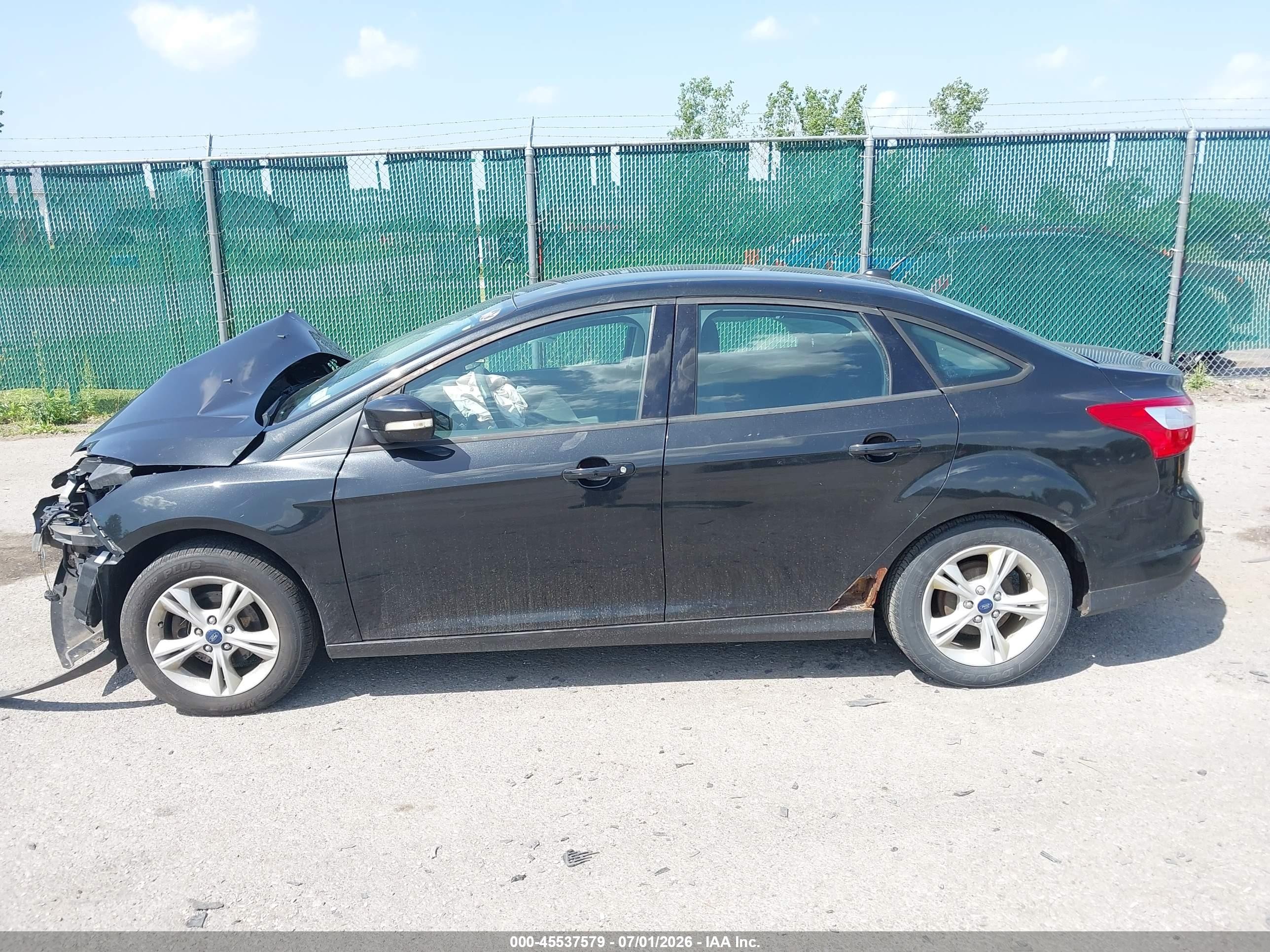 2014 Ford Focus Se Gray vin: 1FADP3F29EL456789