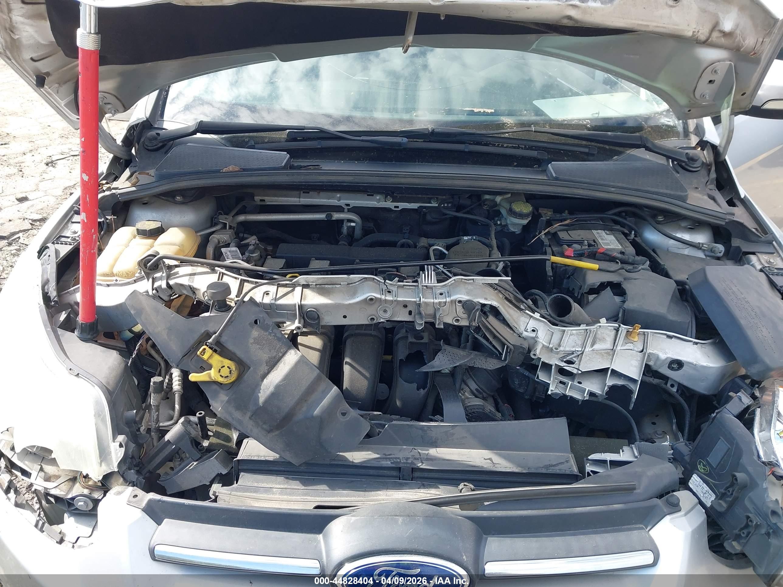 2014 Ford Focus Se Silver vin: 1FADP3F29EL458087