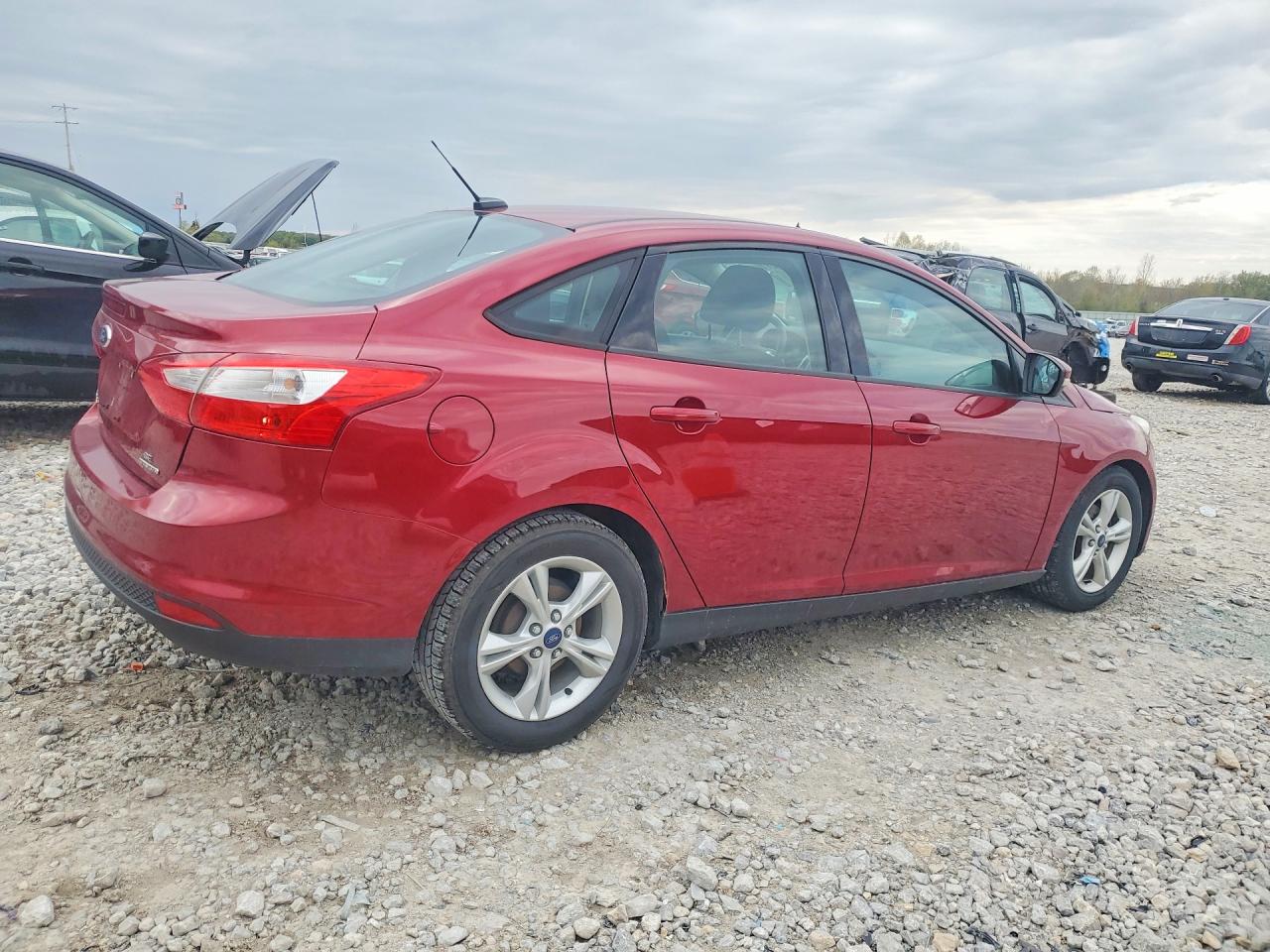 2014 Ford Focus Se Burgundy vin: 1FADP3F29EL459269