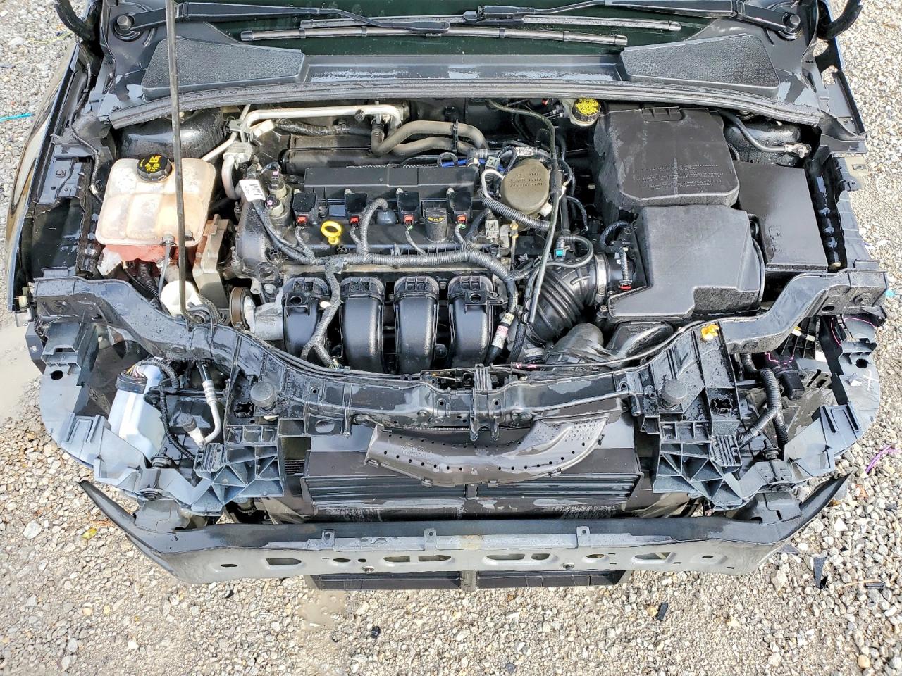 2015 Ford Focus Se Черный vin: 1FADP3F29FL200492