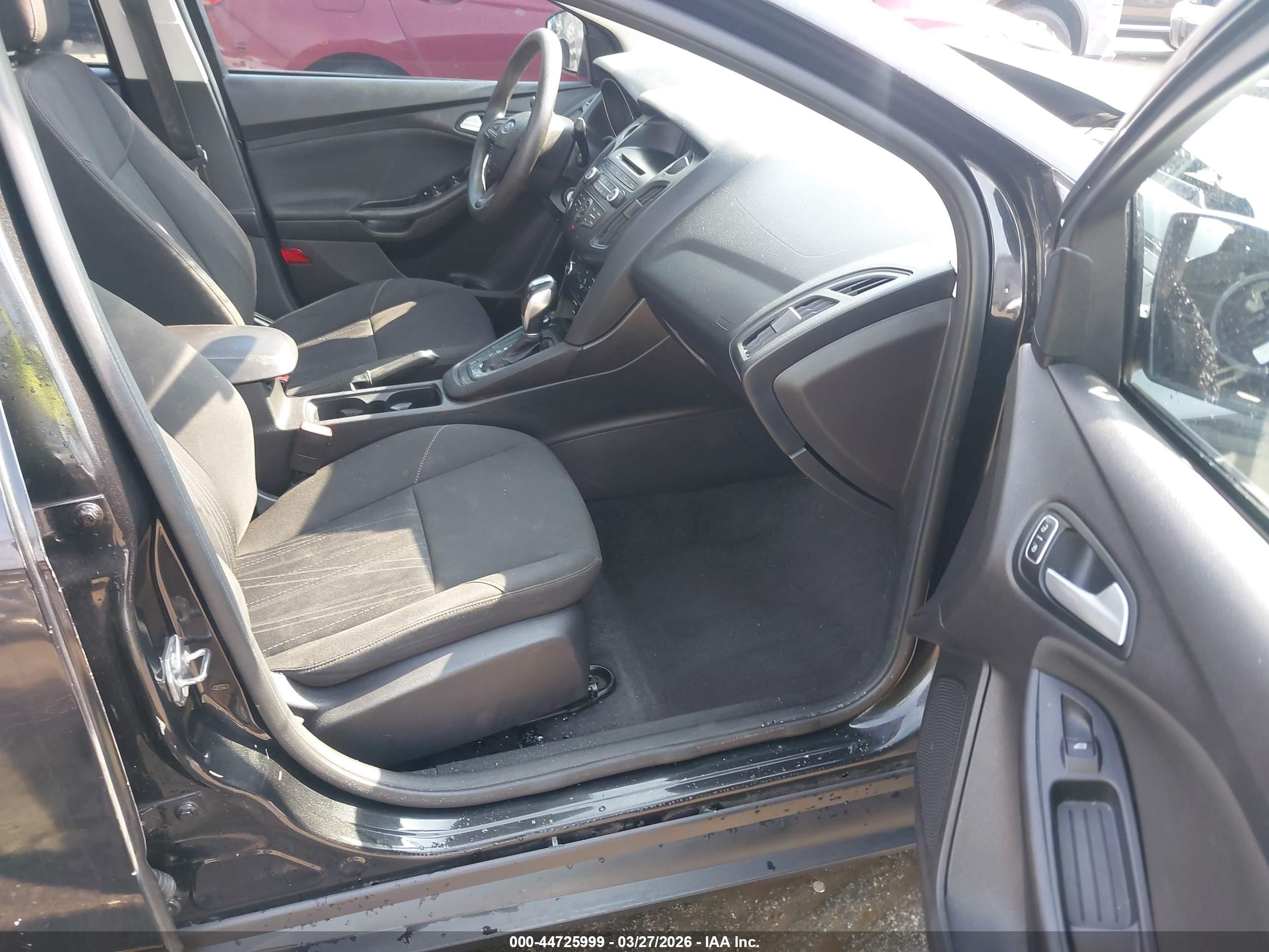 2015 Ford Focus Se Black vin: 1FADP3F29FL200508