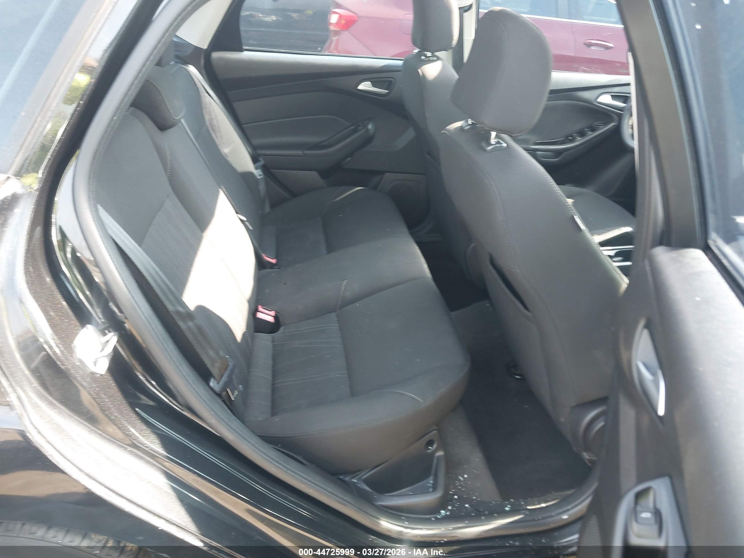 2015 Ford Focus Se Black vin: 1FADP3F29FL200508
