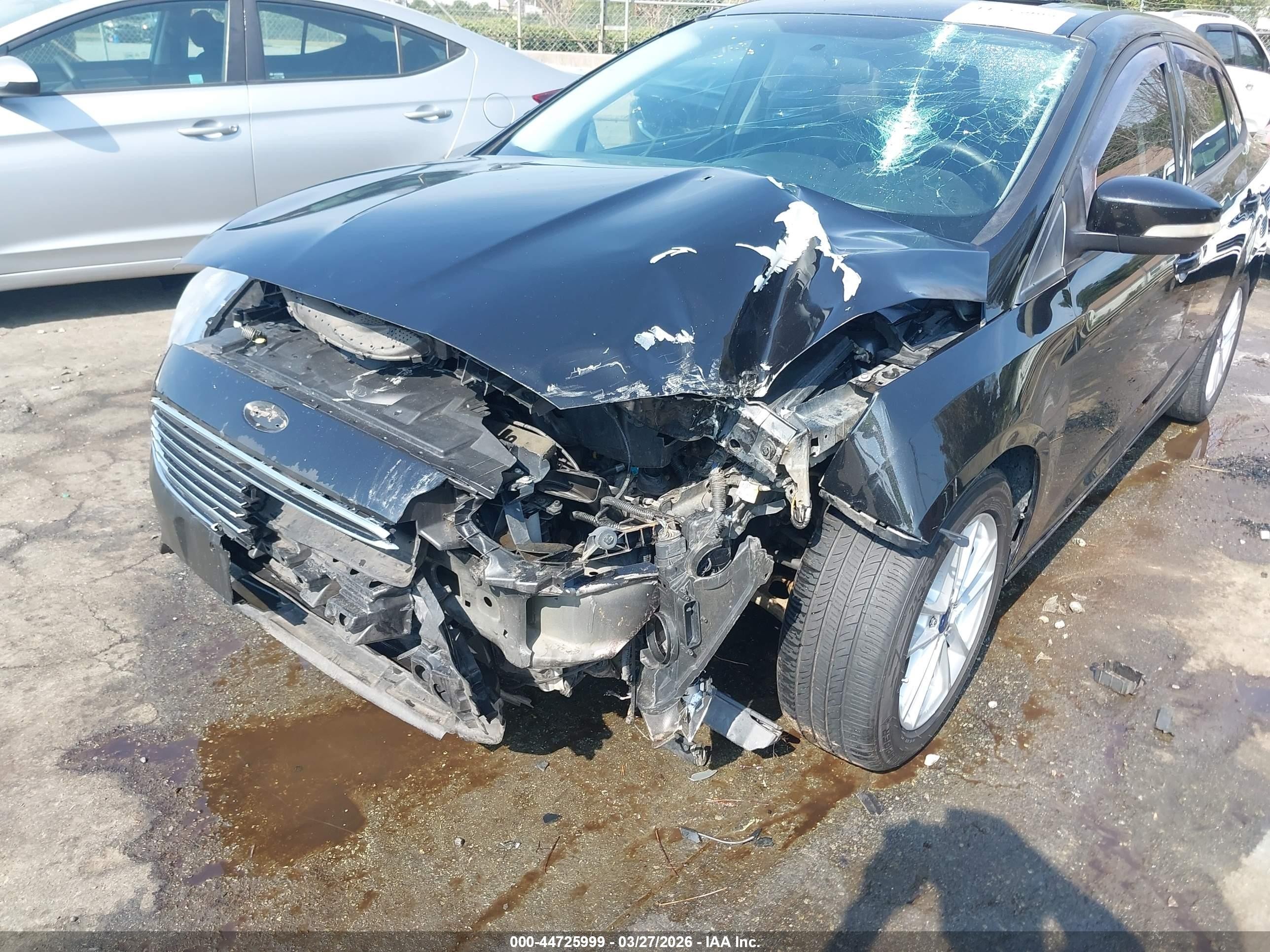 2015 Ford Focus Se Black vin: 1FADP3F29FL200508