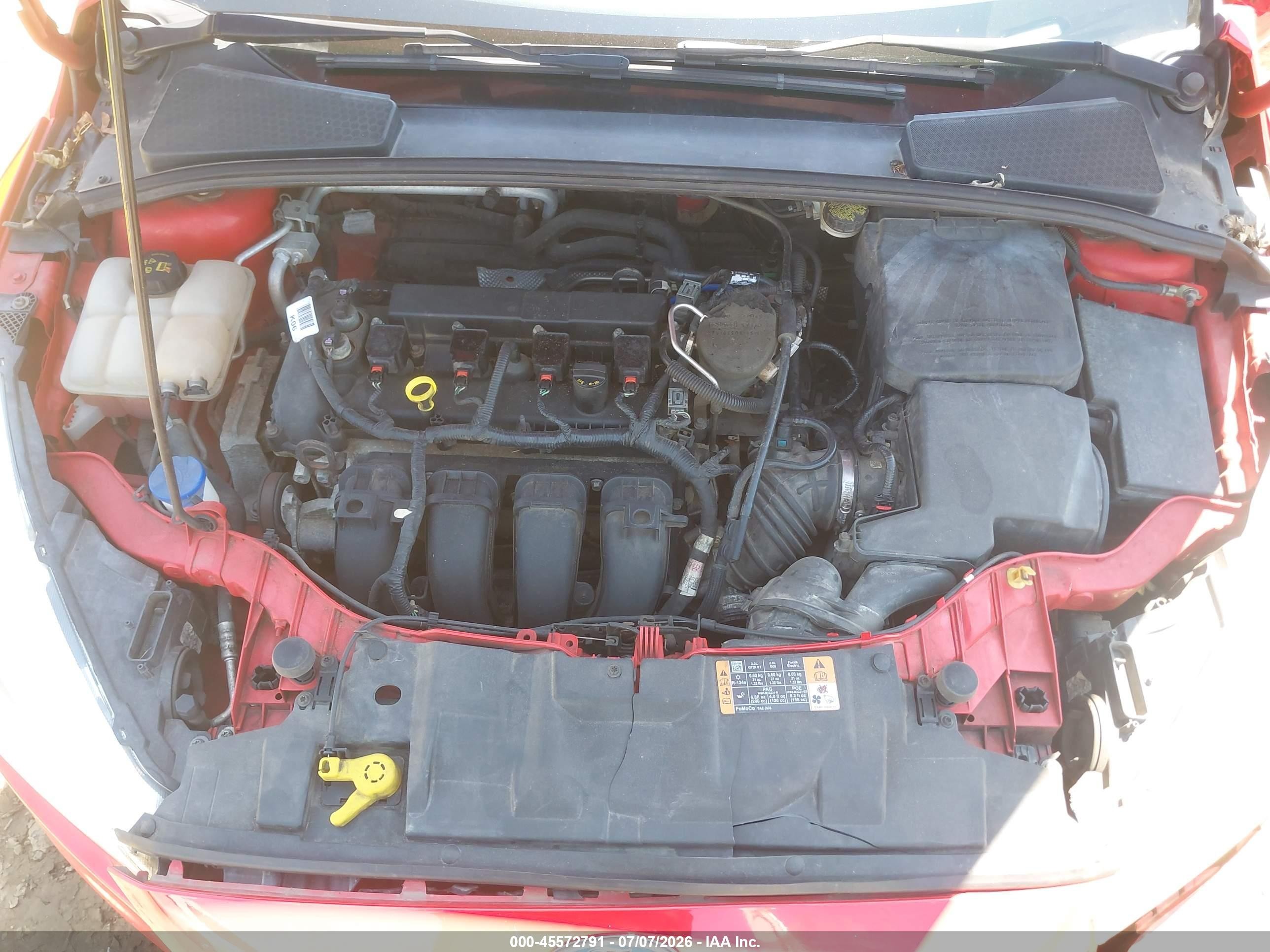 2015 Ford Focus Se Red vin: 1FADP3F29FL205840