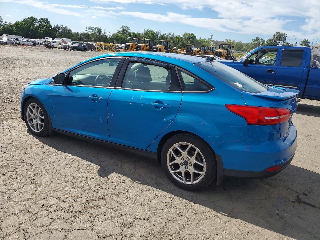 2015 Ford Focus Se Blue vin: 1FADP3F29FL229359