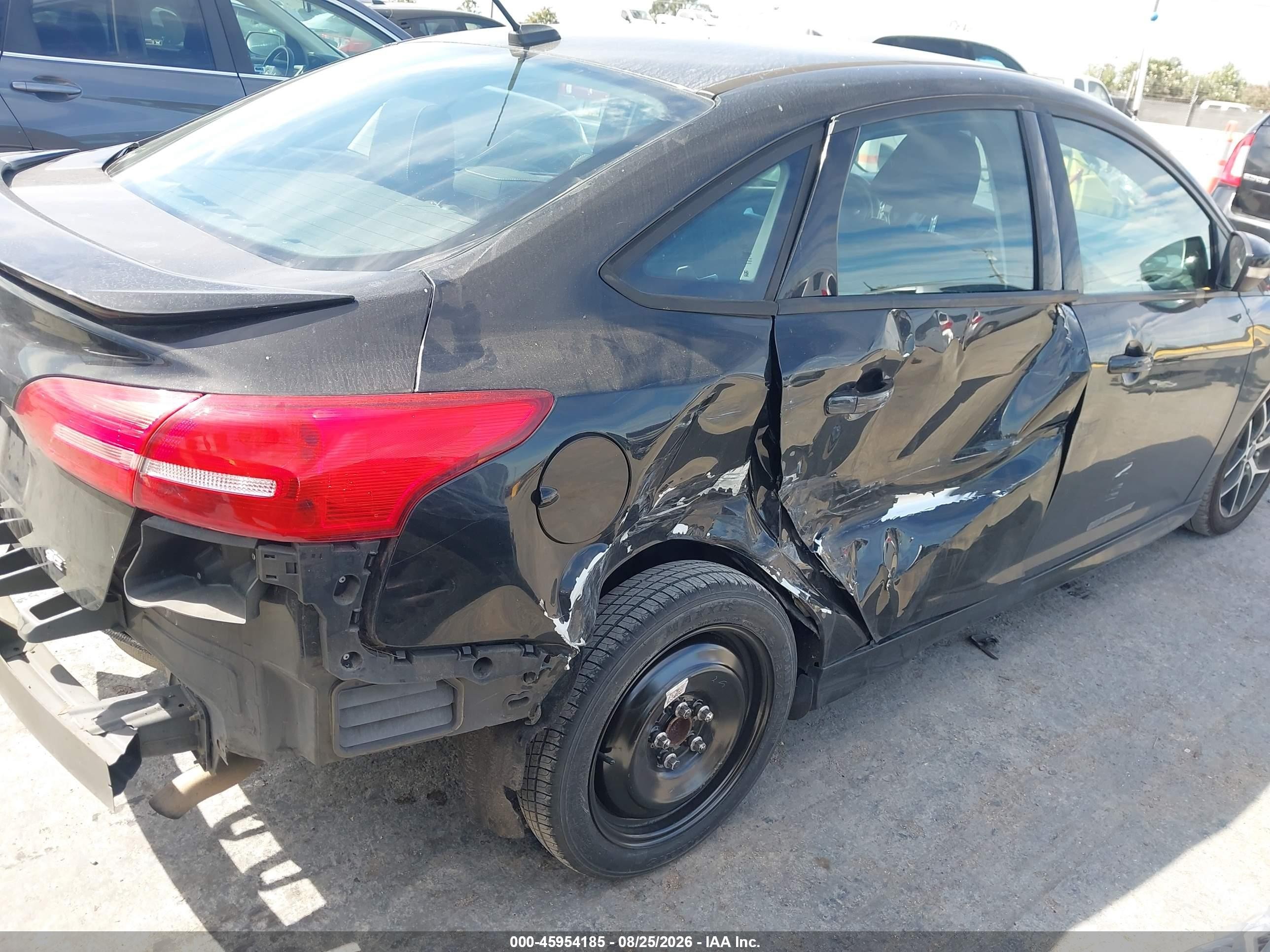 2015 Ford Focus Se Black vin: 1FADP3F29FL241592