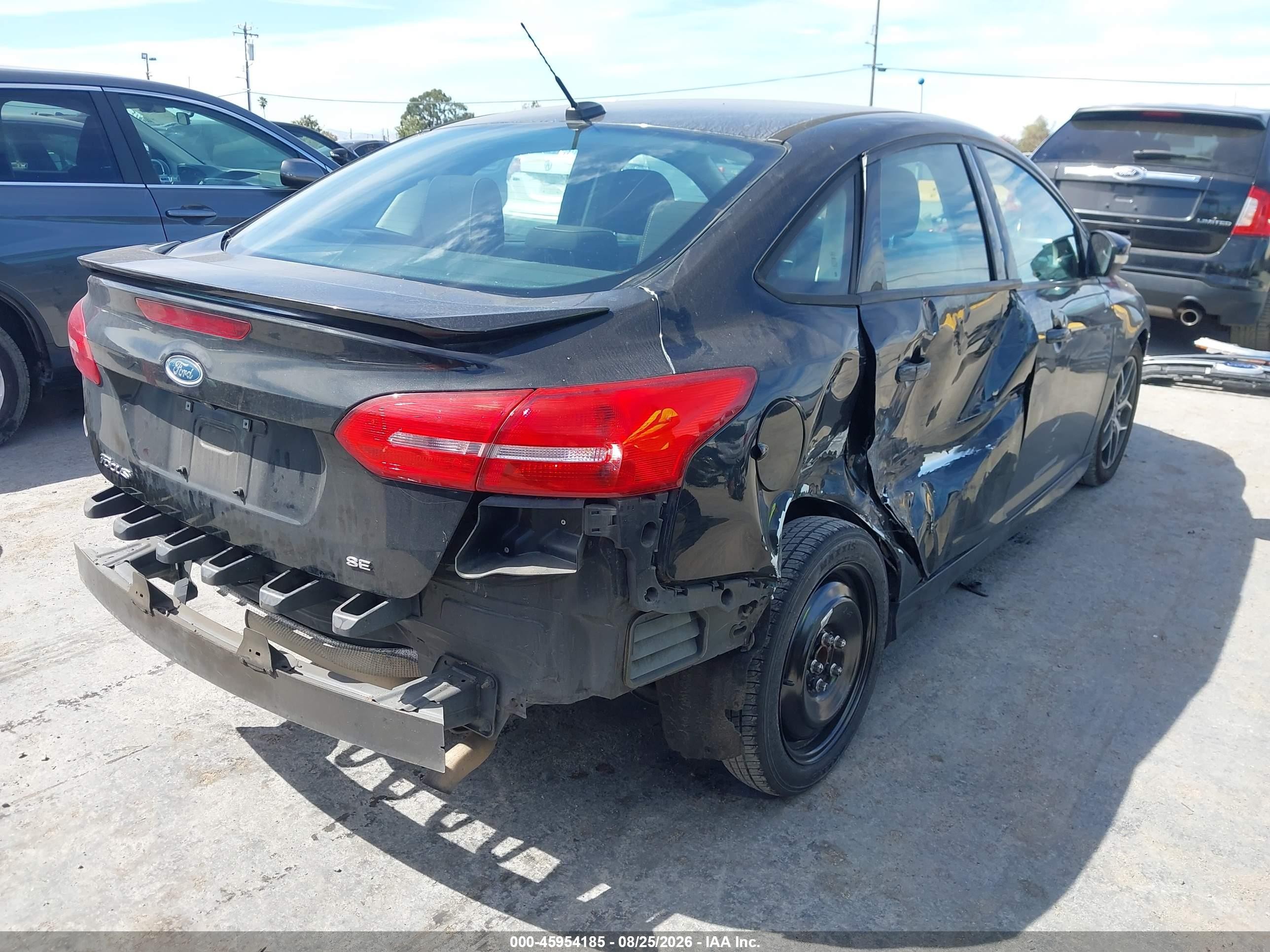 2015 Ford Focus Se Black vin: 1FADP3F29FL241592