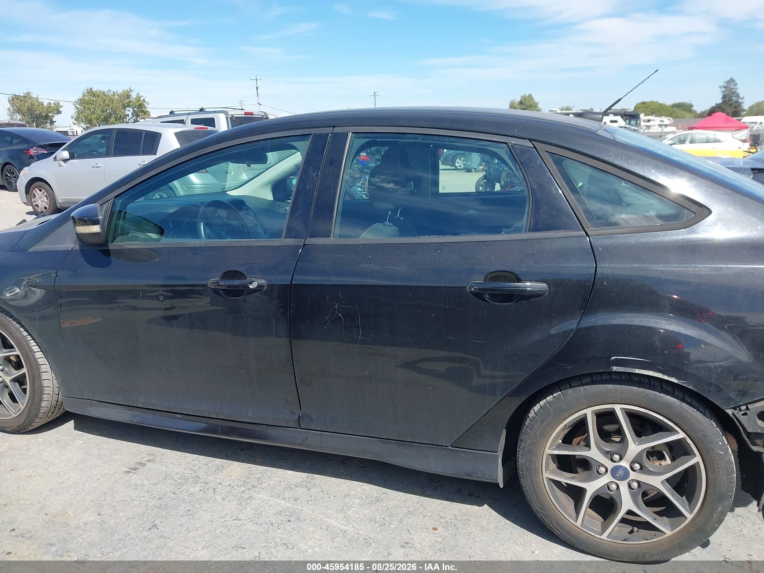 2015 Ford Focus Se Black vin: 1FADP3F29FL241592