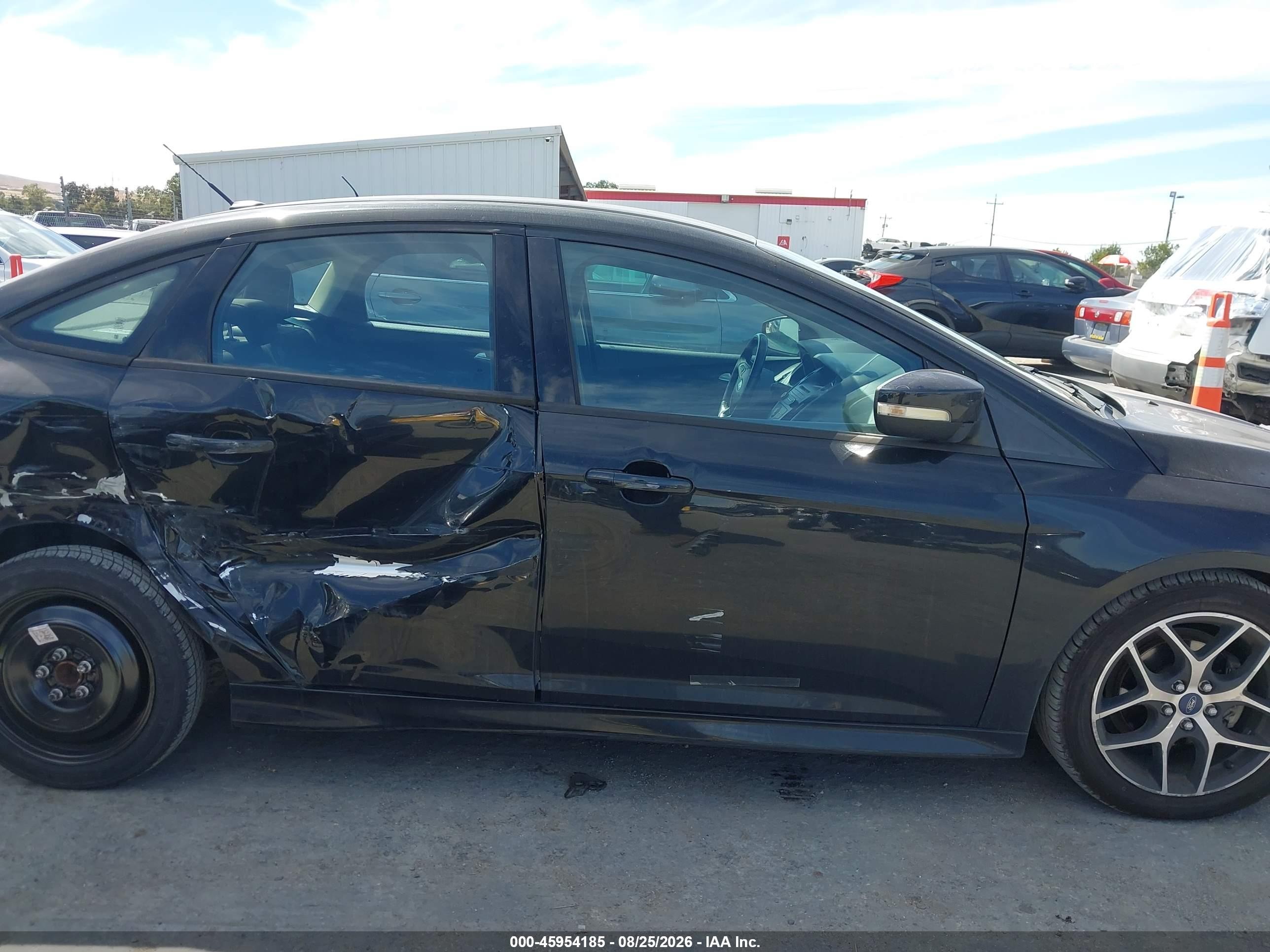 2015 Ford Focus Se Black vin: 1FADP3F29FL241592