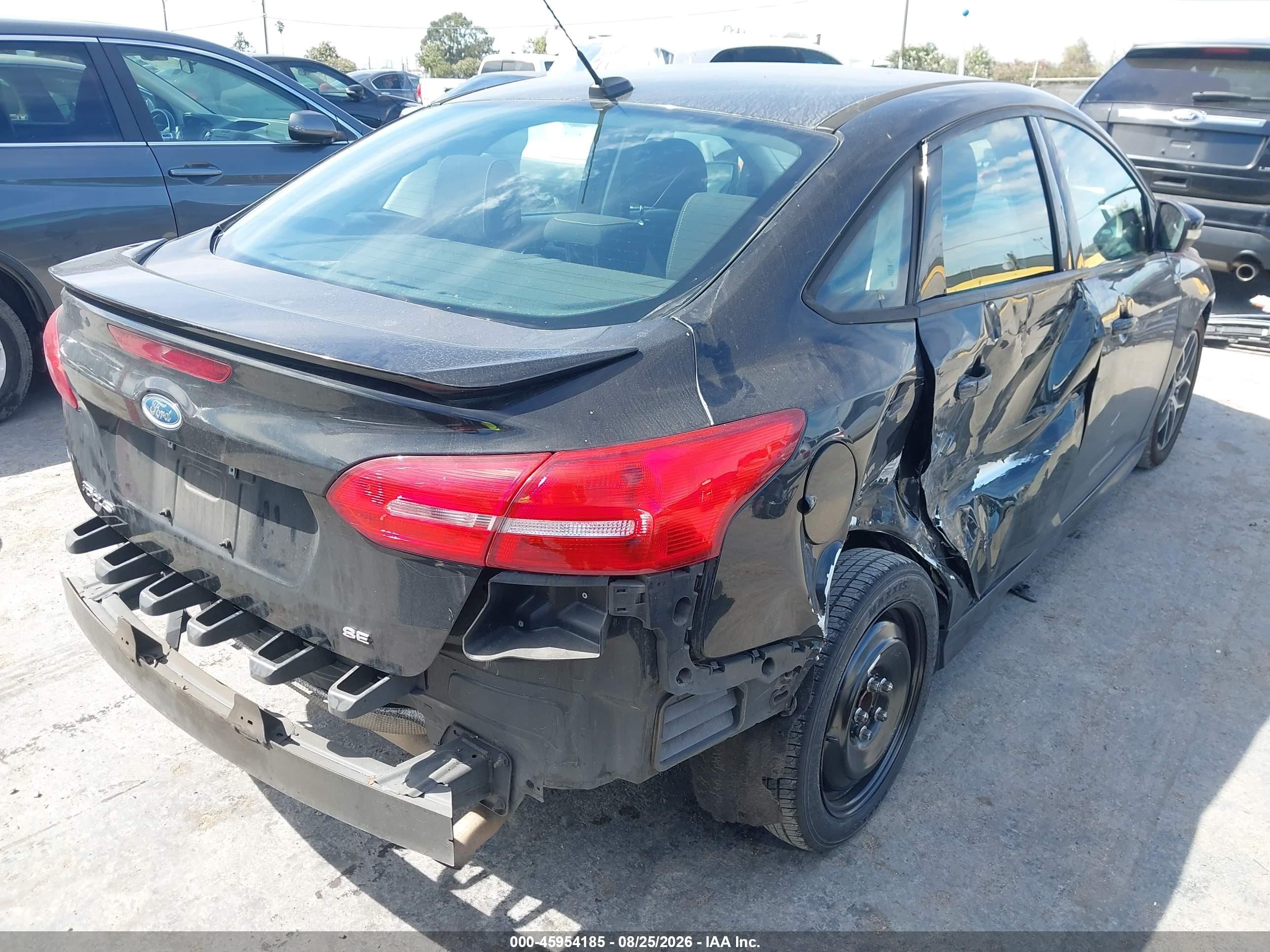 2015 Ford Focus Se Black vin: 1FADP3F29FL241592