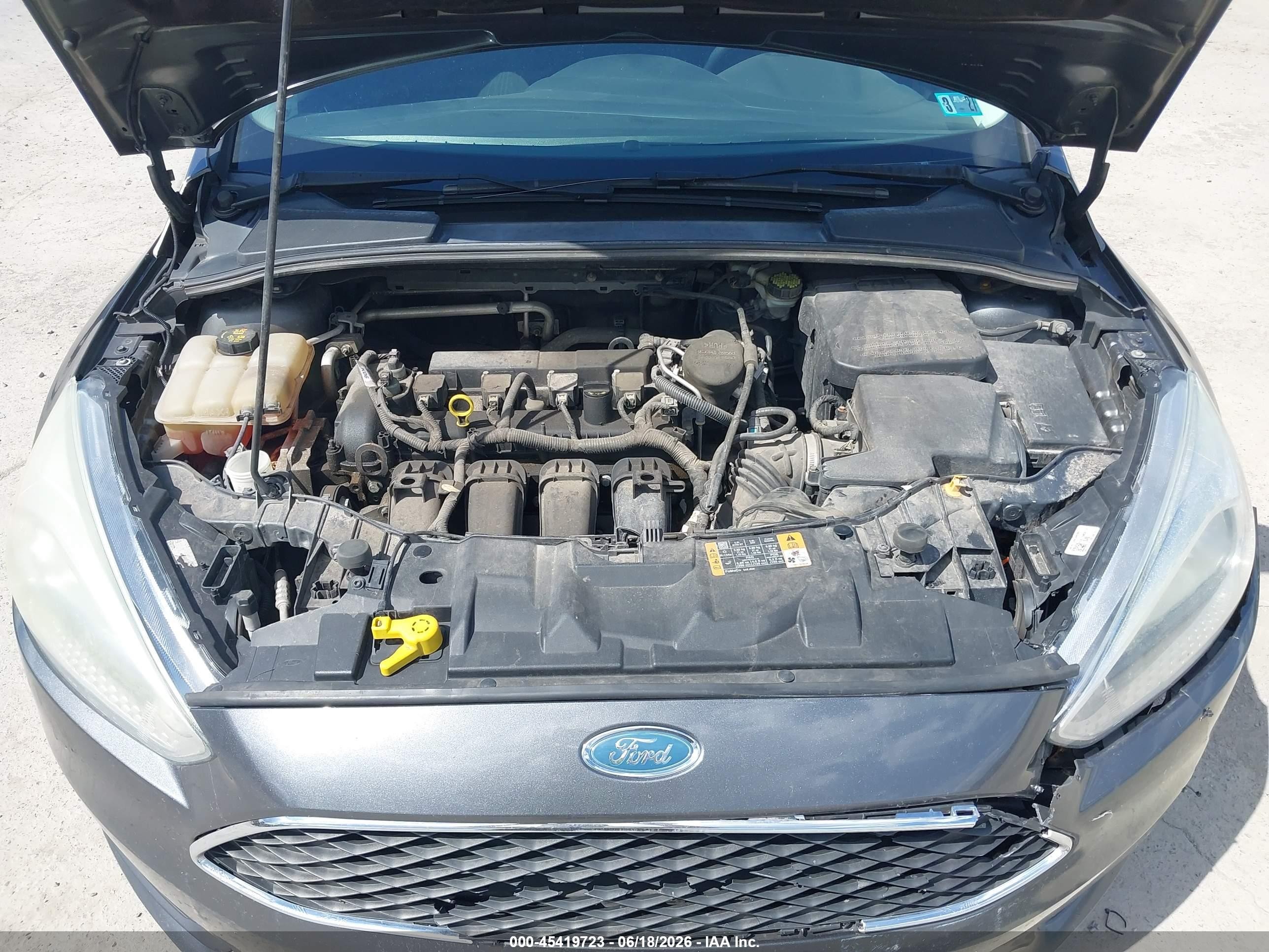 2015 Ford Focus Se Gray vin: 1FADP3F29FL252026