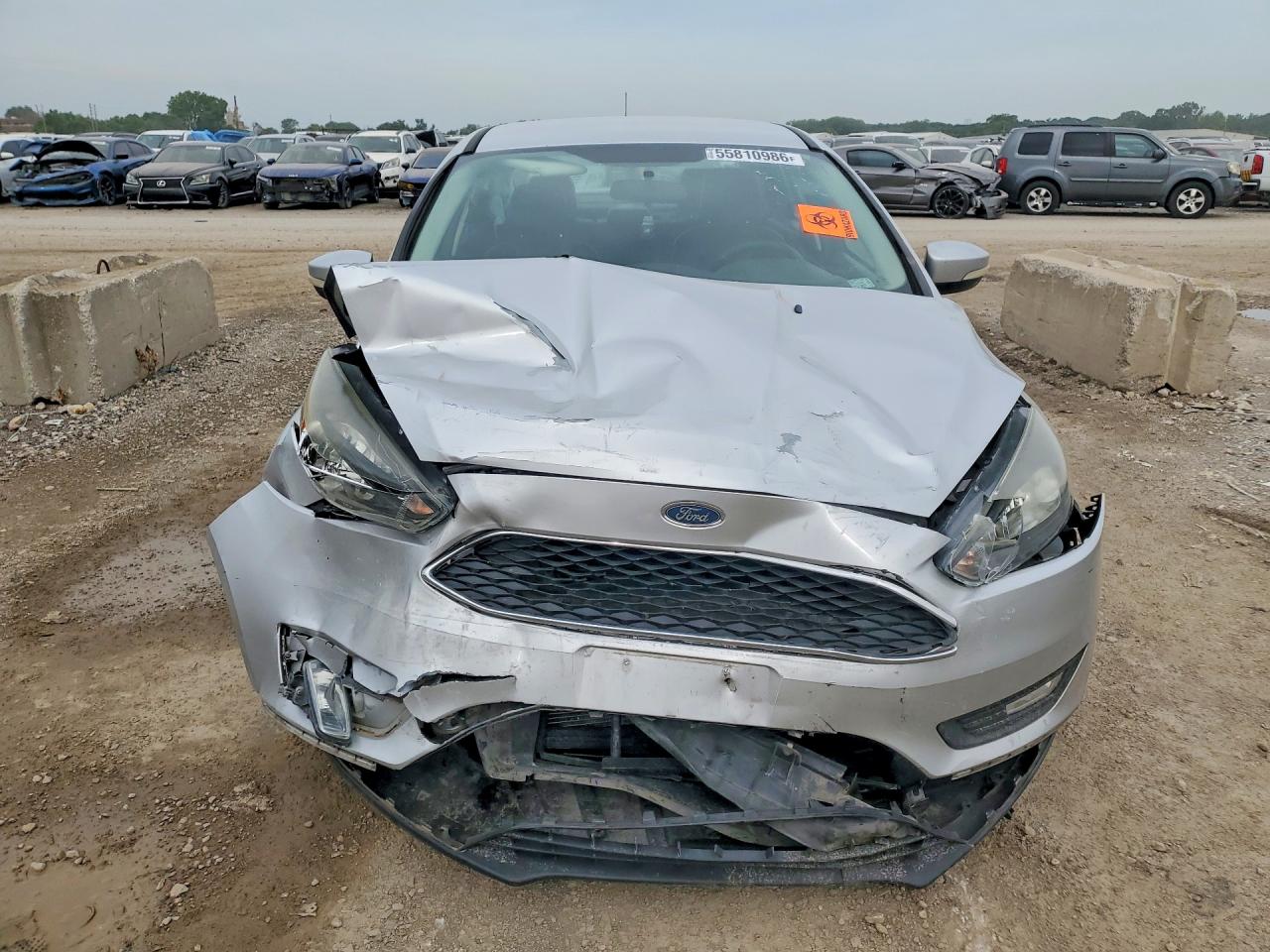 2015 Ford Focus Se Silver vin: 1FADP3F29FL256707