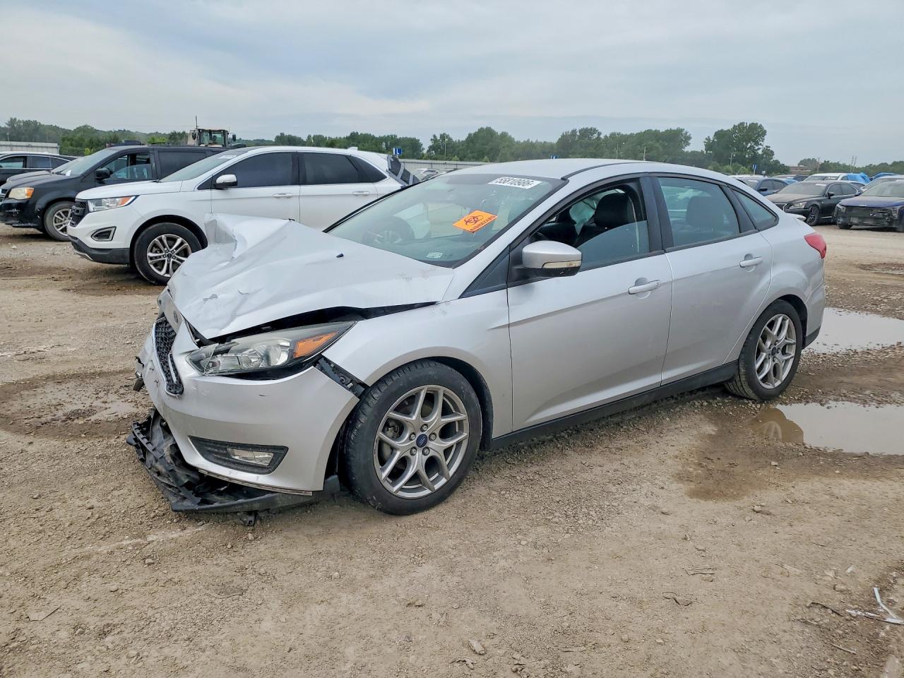 2015 Ford Focus Se Silver vin: 1FADP3F29FL256707