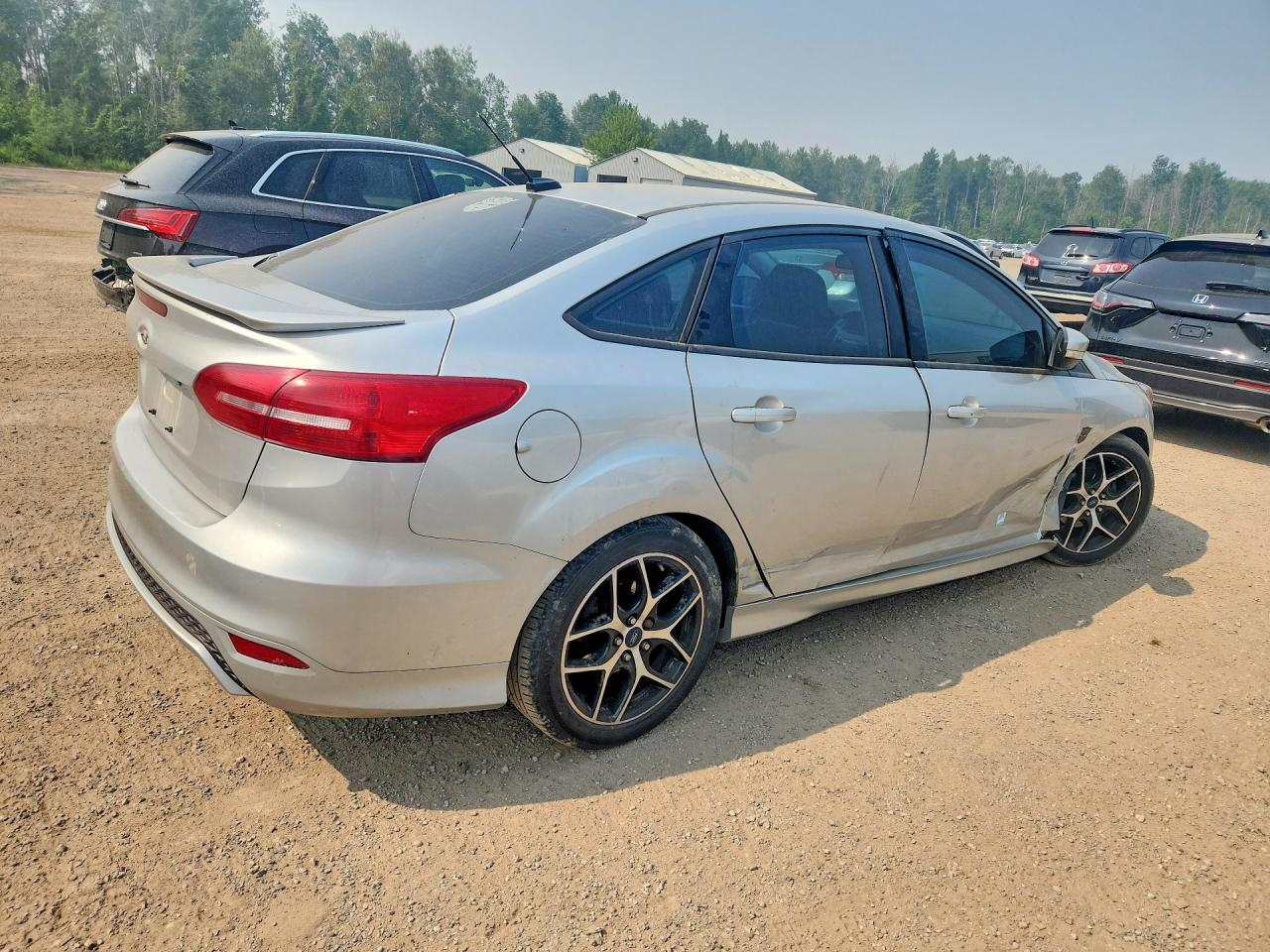 2015 Ford Focus Se Silver vin: 1FADP3F29FL278416