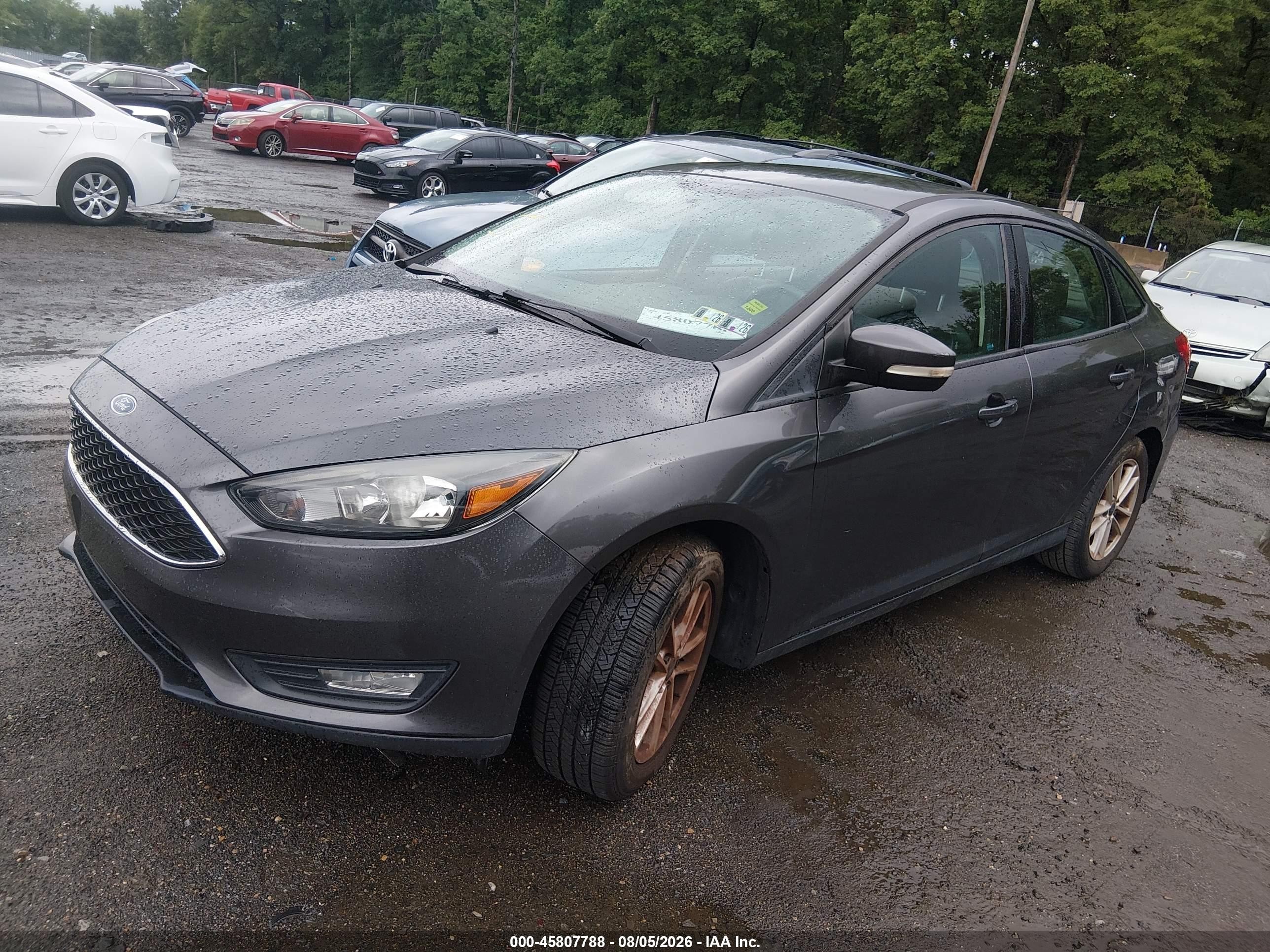 2015 Ford Focus Se Gray vin: 1FADP3F29FL319417