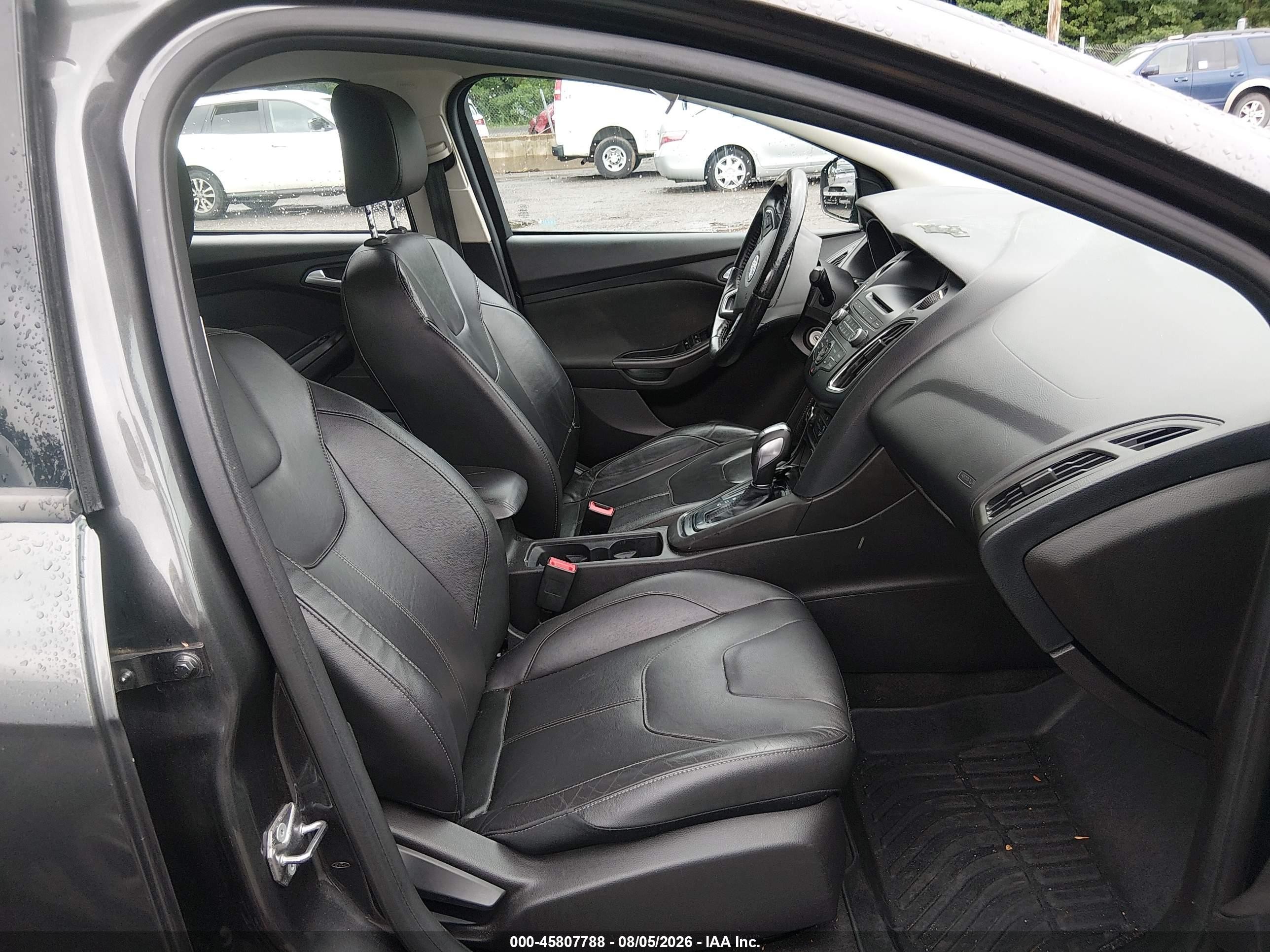 2015 Ford Focus Se Gray vin: 1FADP3F29FL319417