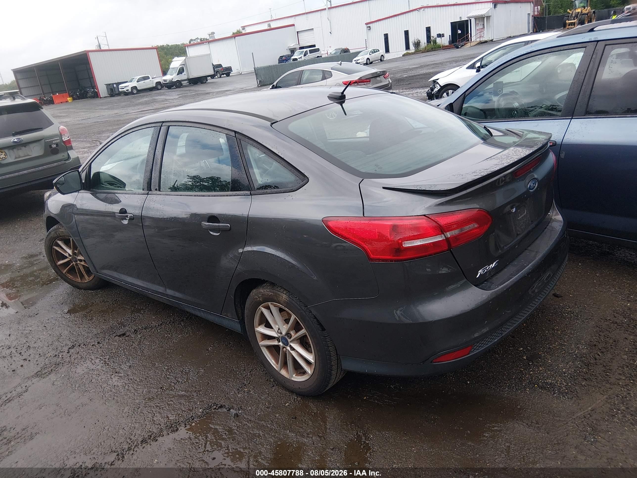 2015 Ford Focus Se Gray vin: 1FADP3F29FL319417