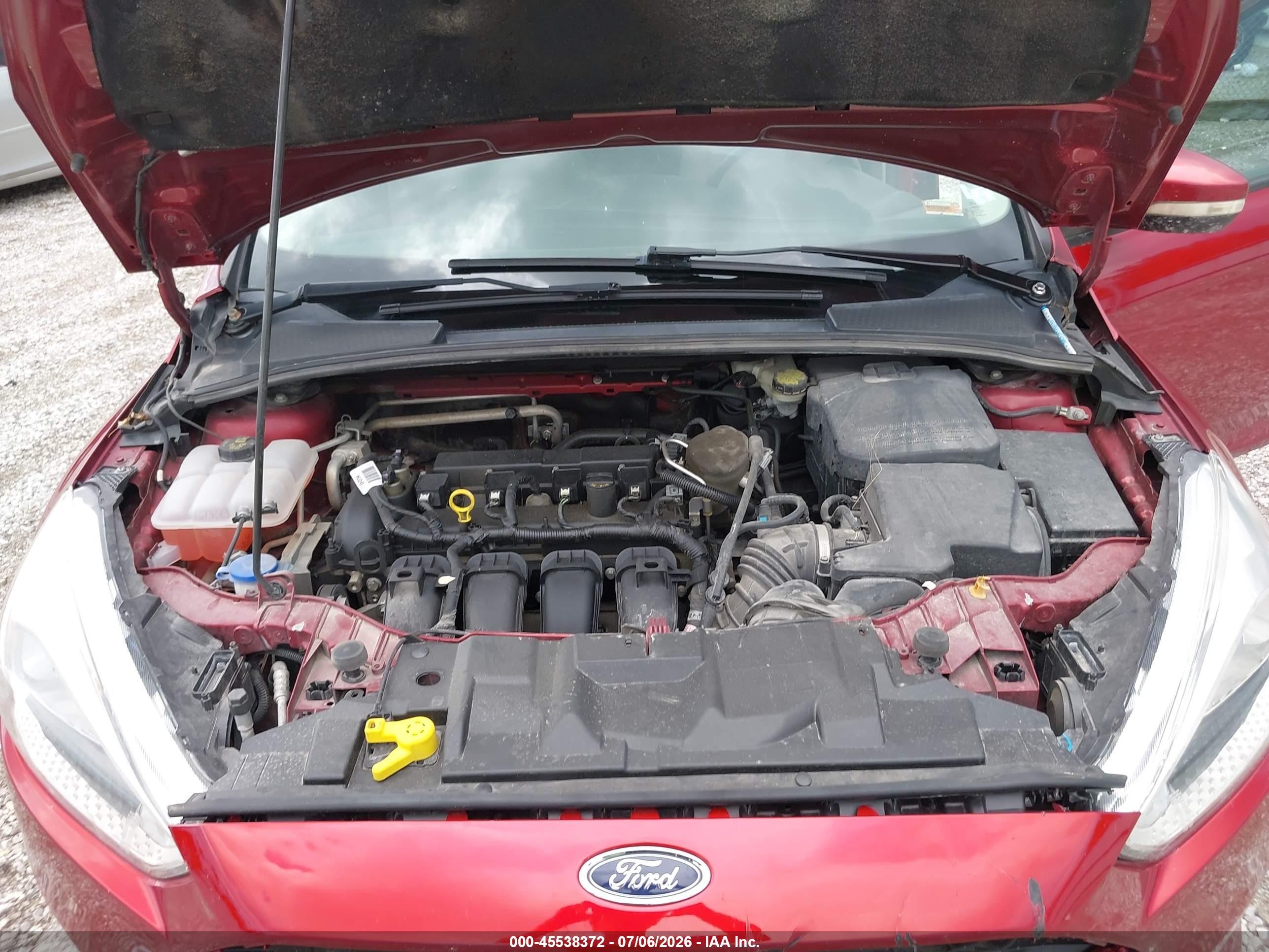 2015 Ford Focus Se Red vin: 1FADP3F29FL323869