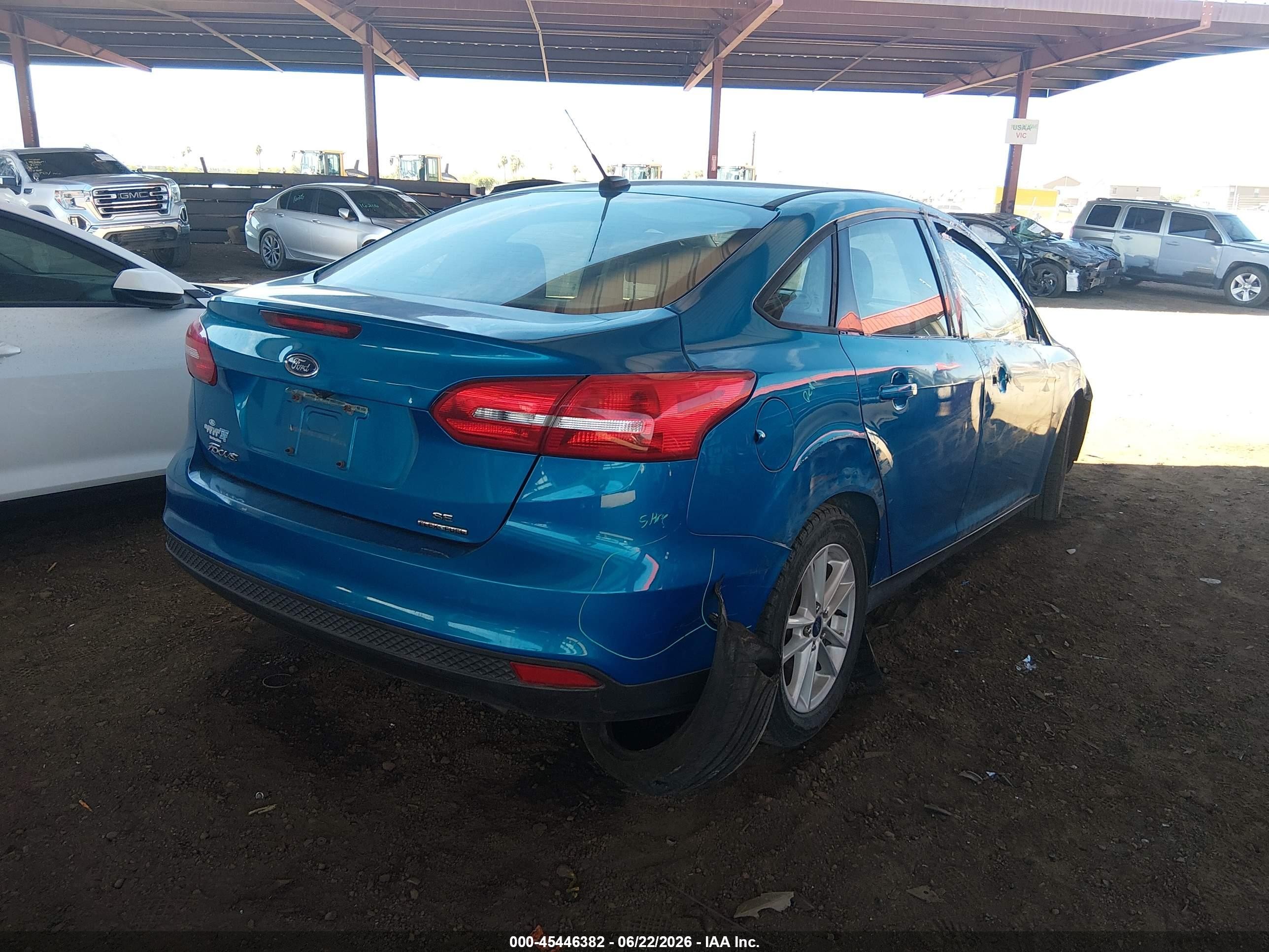 2015 Ford Focus Se Blue vin: 1FADP3F29FL342227