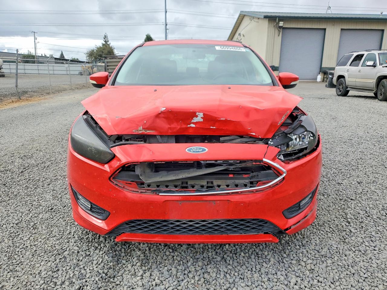 2015 Ford Focus Se Red vin: 1FADP3F29FL349405
