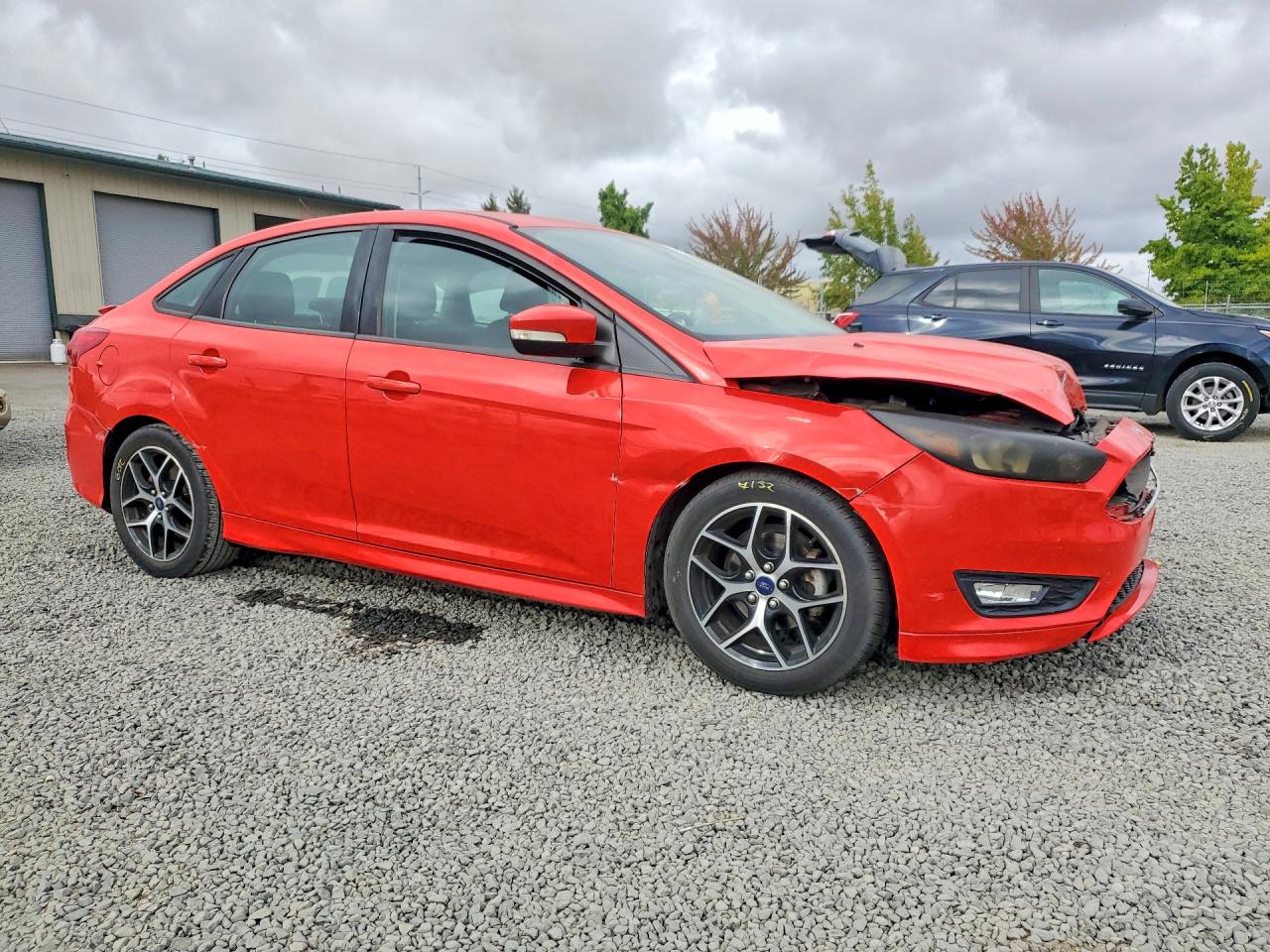 2015 Ford Focus Se Red vin: 1FADP3F29FL349405