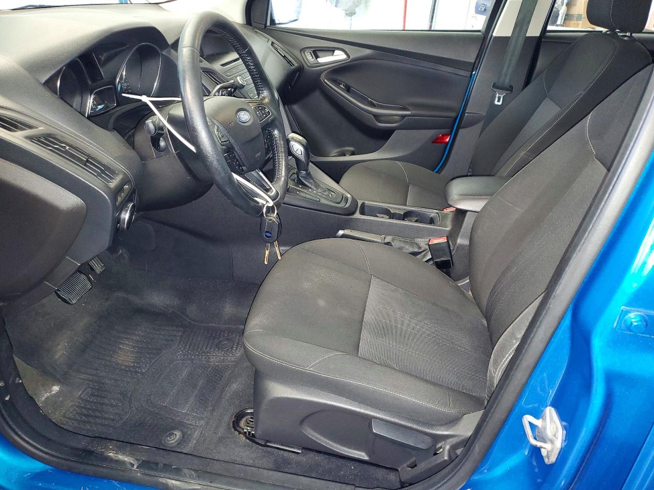 2015 Ford Focus Se Blue vin: 1FADP3F29FL355463