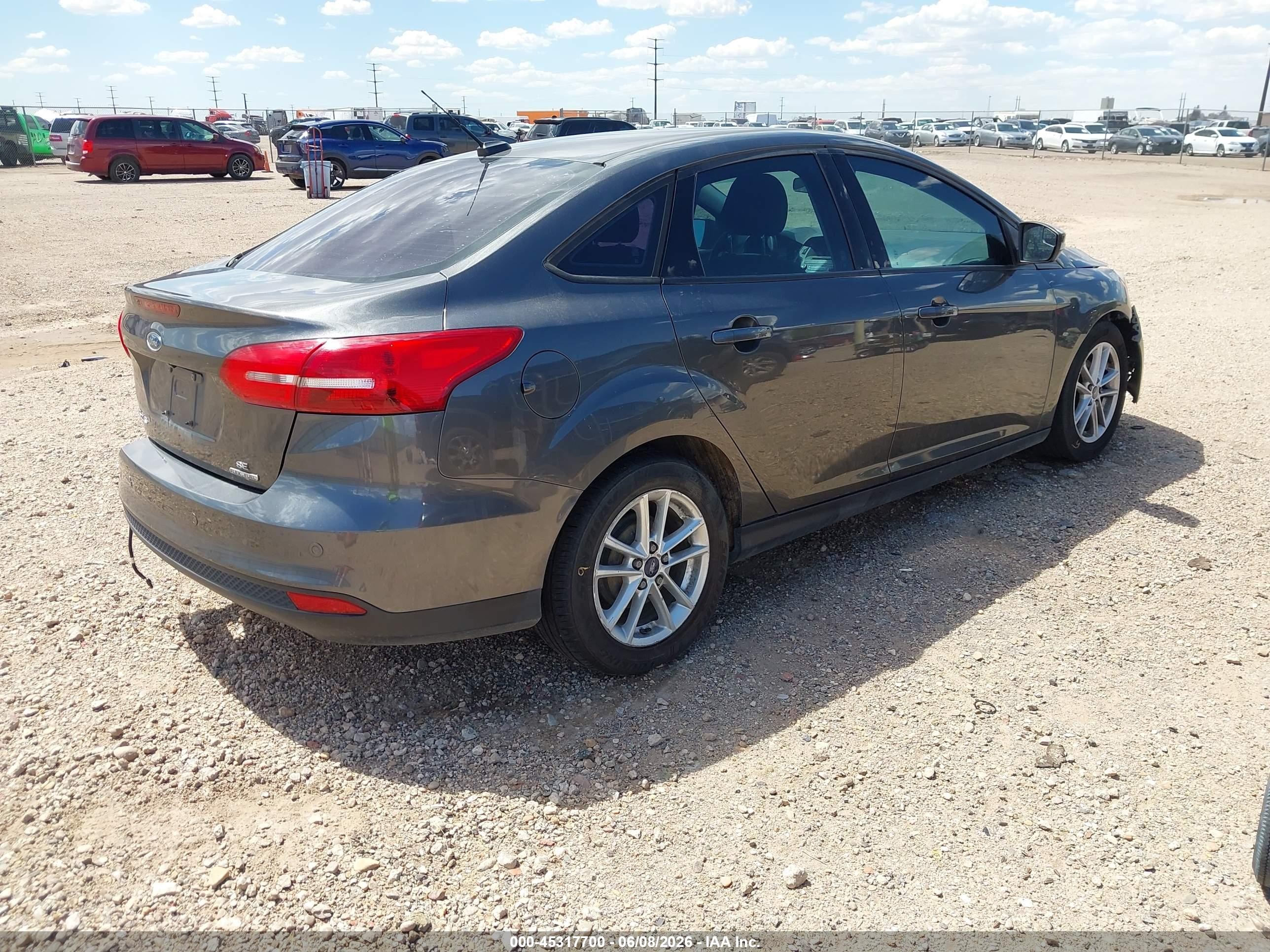 2015 Ford Focus Se Gray vin: 1FADP3F29FL363451